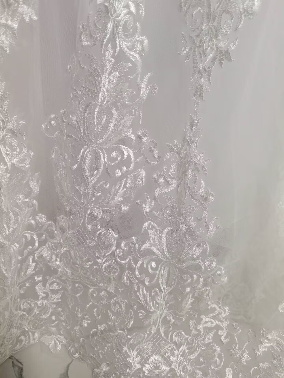 Classic Wedding Dresses Beaded Short Sleeves A-Line Lace Applique Bridal Gowns