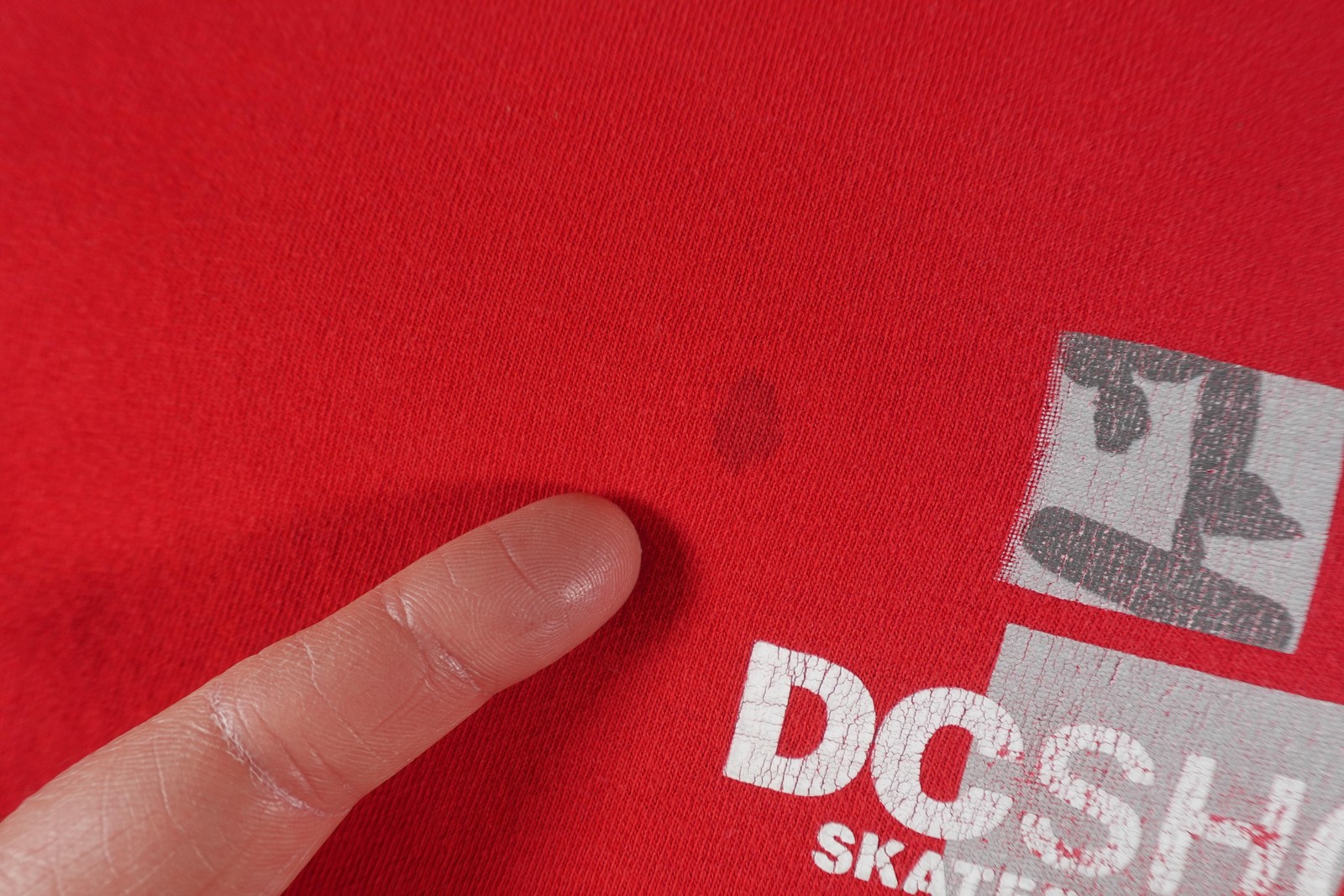 Y2K DC Skater Shirt Mens Large Red Skateboarding Streetwear Rap Hip Hop Urban