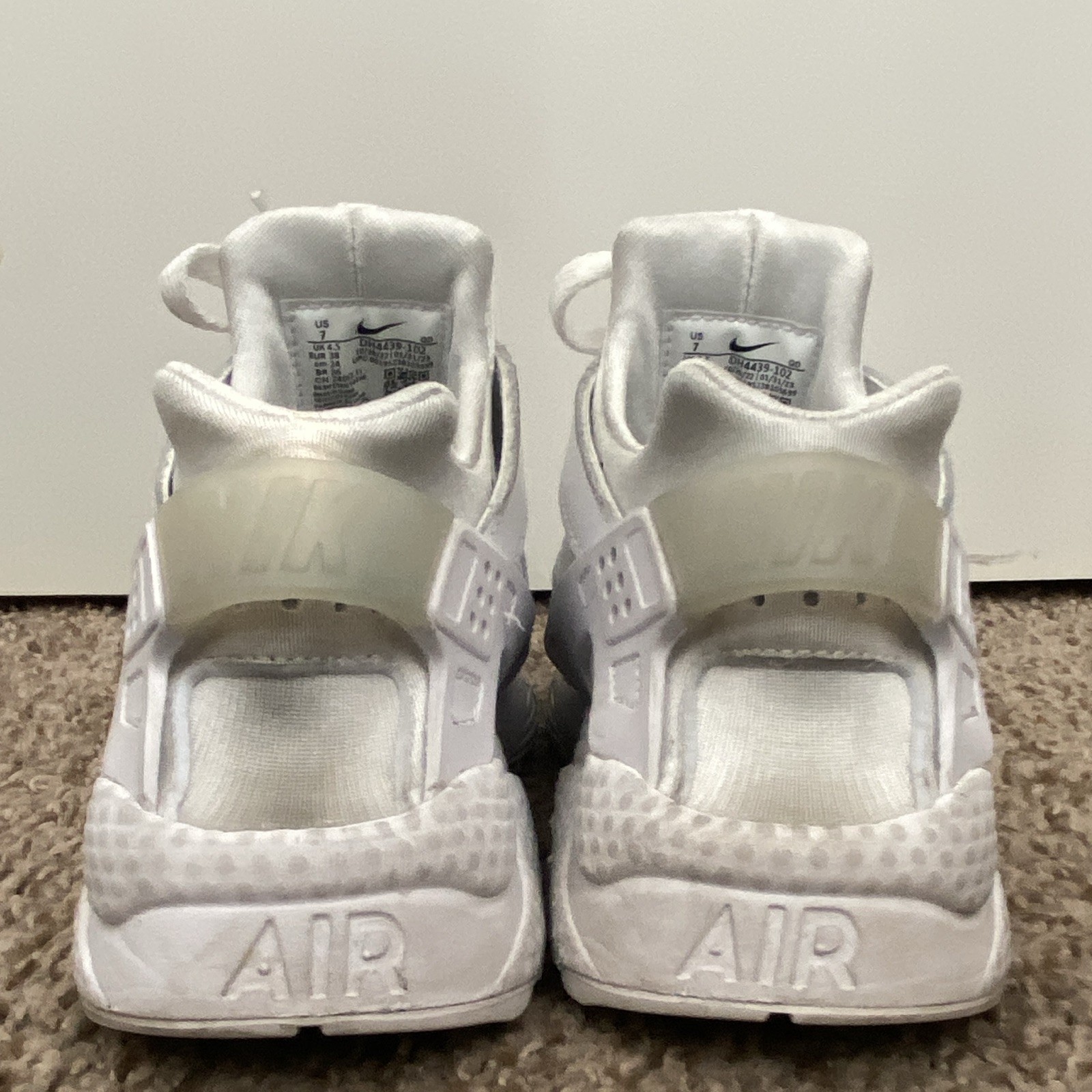 Nike Air Huarache Run Triple White Women’s Low Top Lace Up Sneakers 634835-108