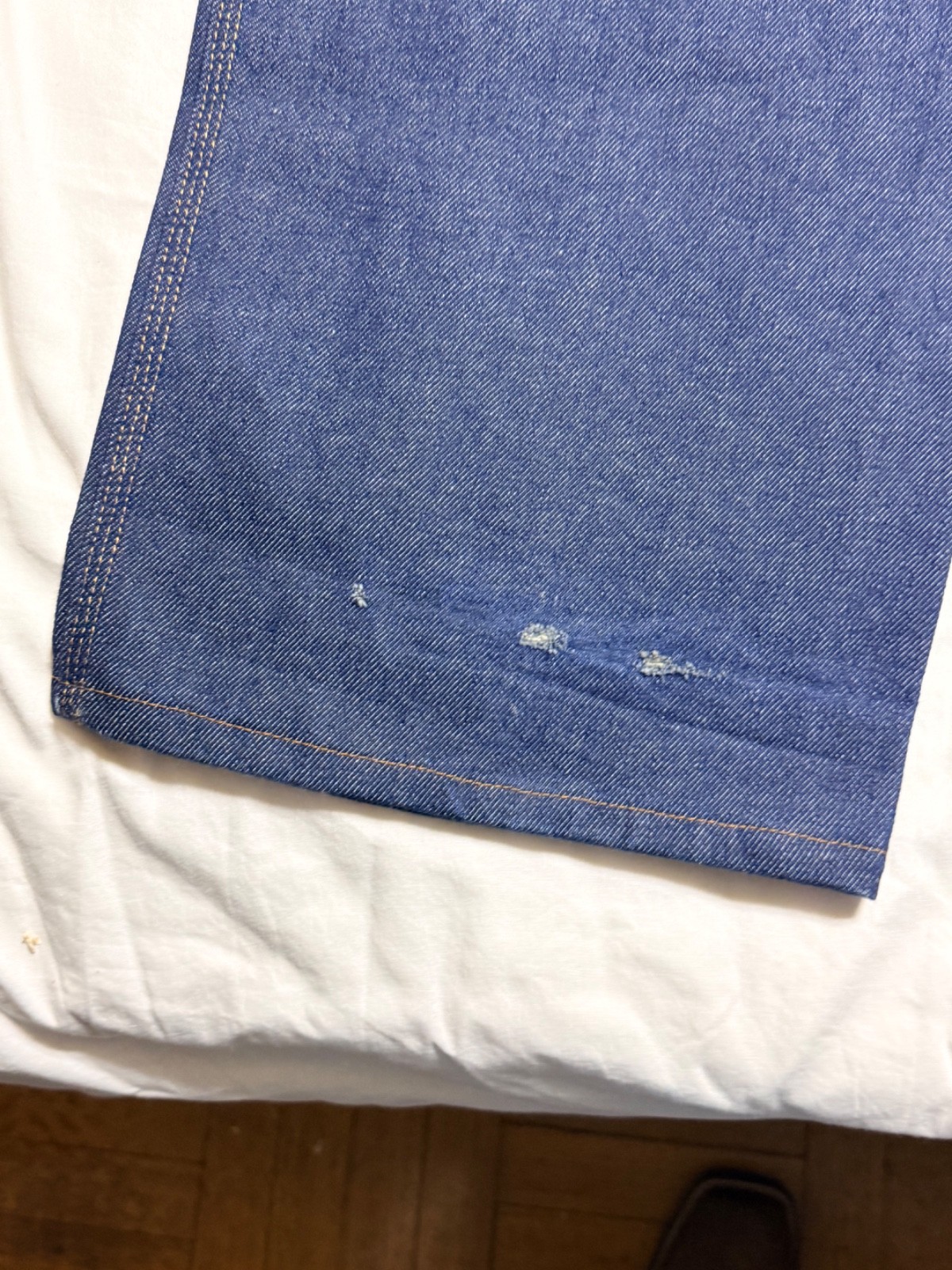 Ben Davis Carpenter Jeans 32X31 STYLE 776 DARK BLUE DISTRESSED FLAW