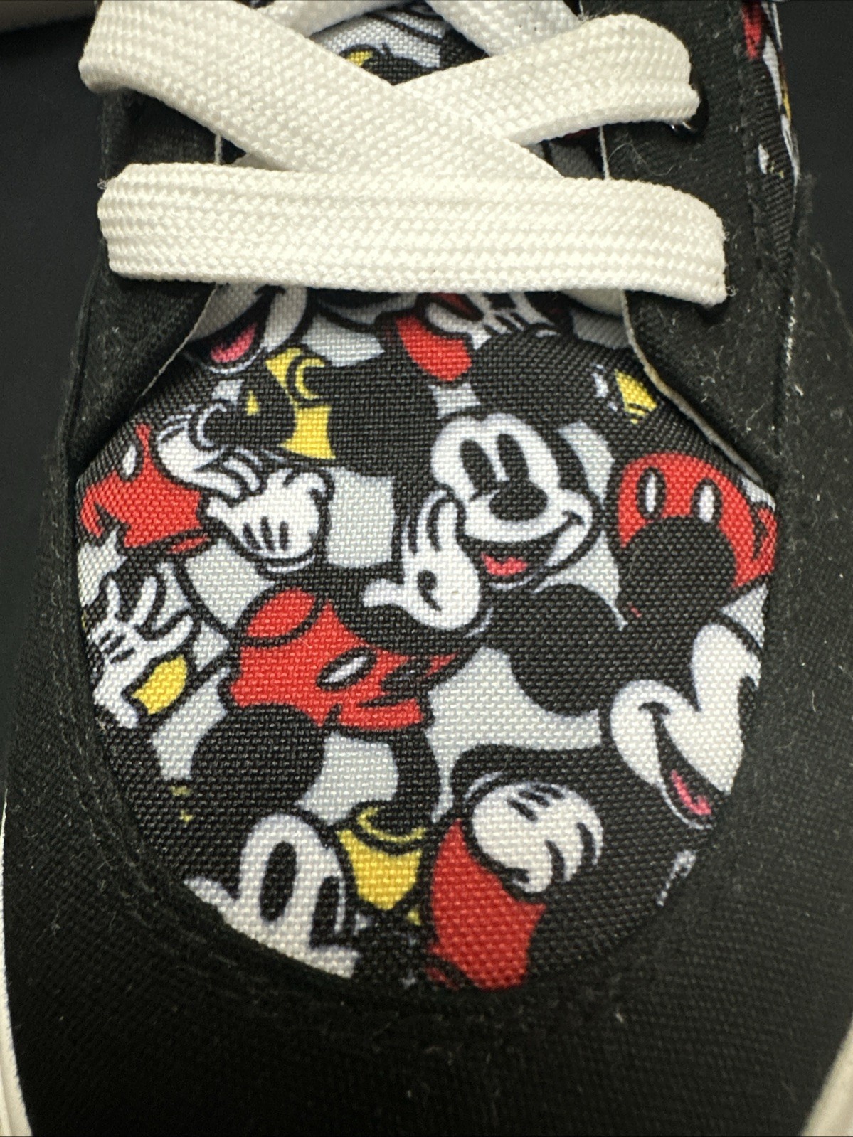 Mickey Mouse Lace Up Canvas Size 11.5 M 13W Shoes DISNEY Ground Up vans converse
