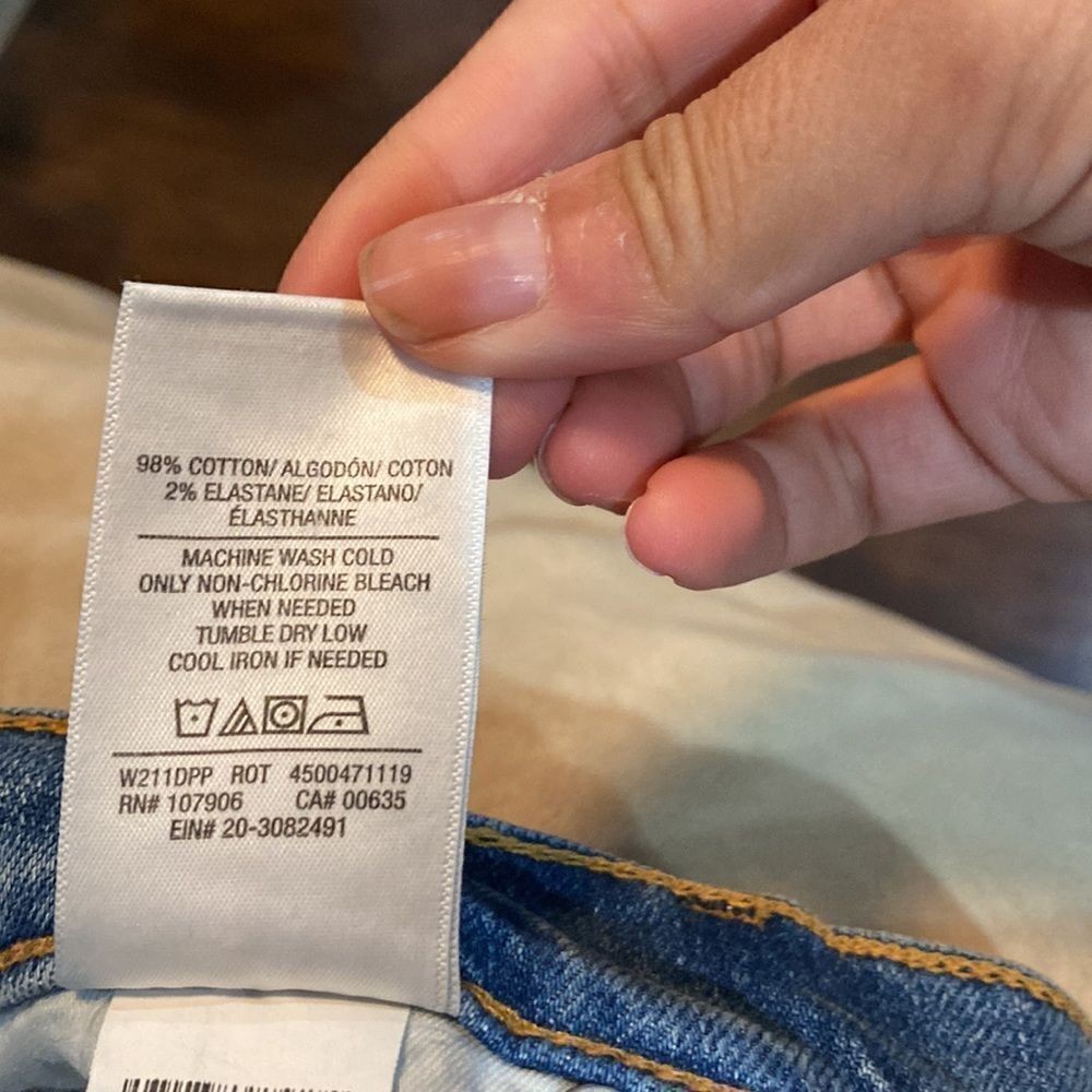 NWT Hudson Lana Boyfriend Jeans 28” waist