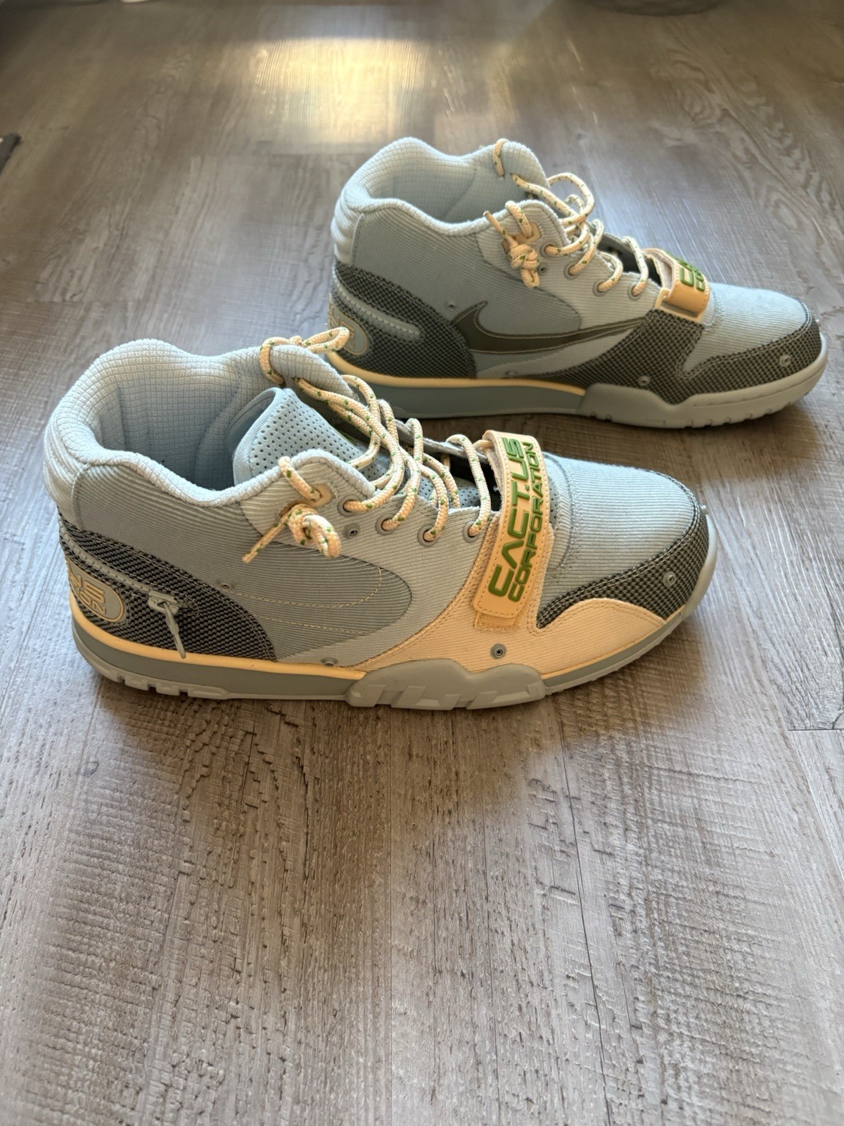 Nike Air Trainer Cactus Jack Men’s Gray/Tan/Green Mid Top Lace-Up Sneaker