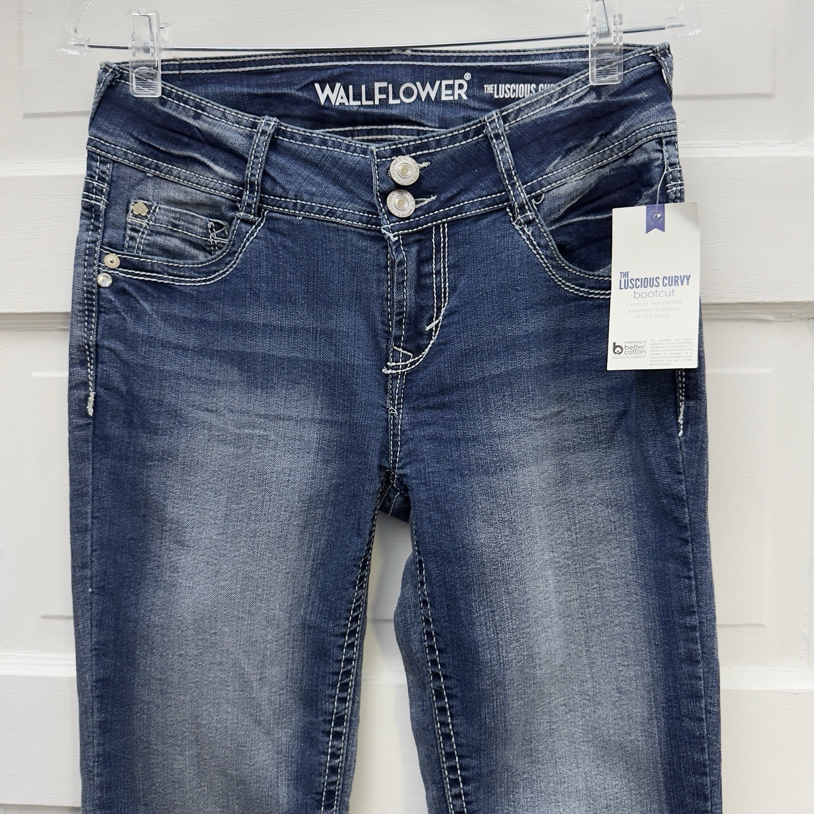 Curvy Bootcut Stretch Jeans Wallflower Juniors 5 Reg Blue NWT
