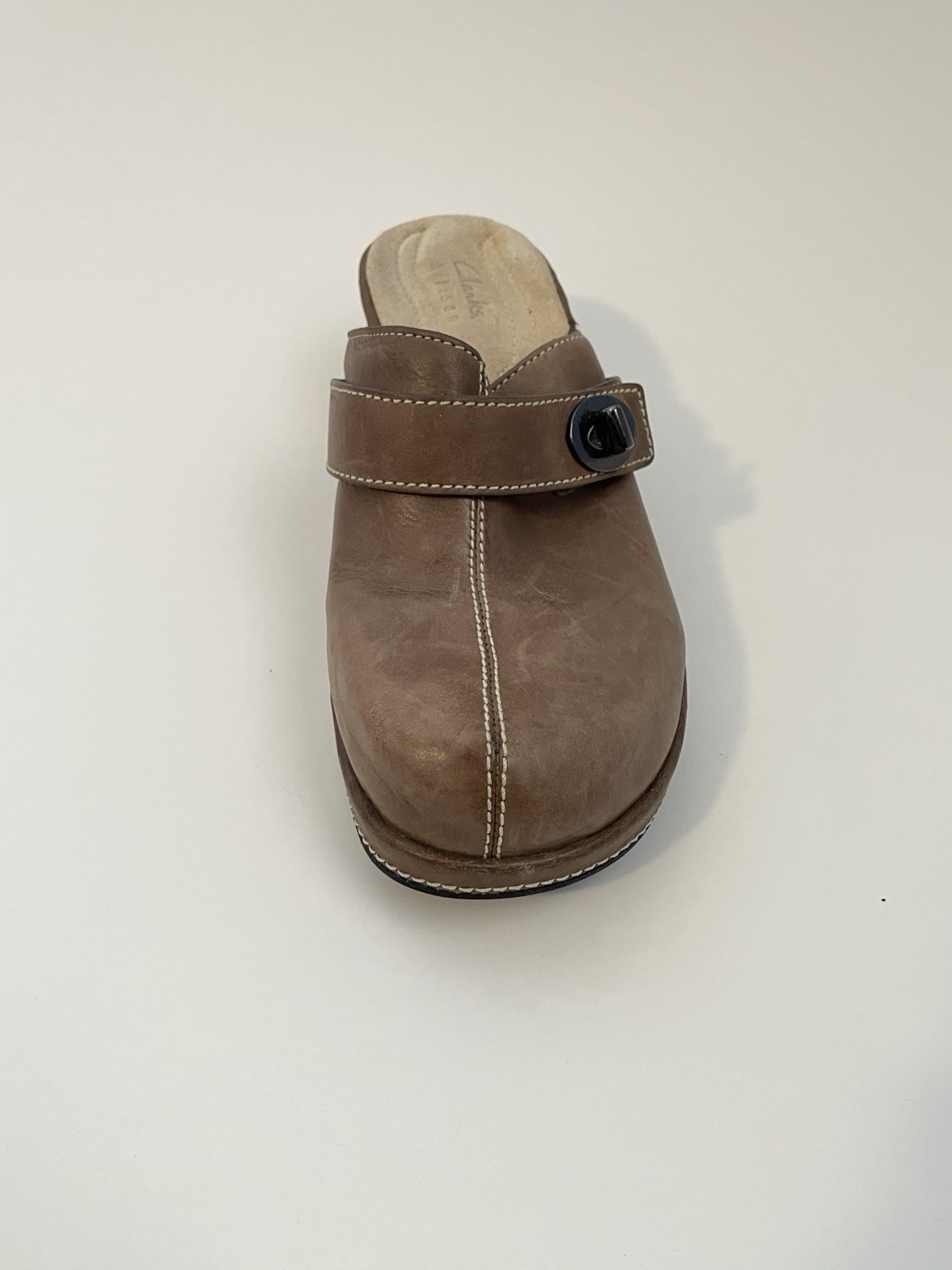 Clarks Artisan Brown Leather Clogs Slip On Mules Lock Buckle Accent Size 9M