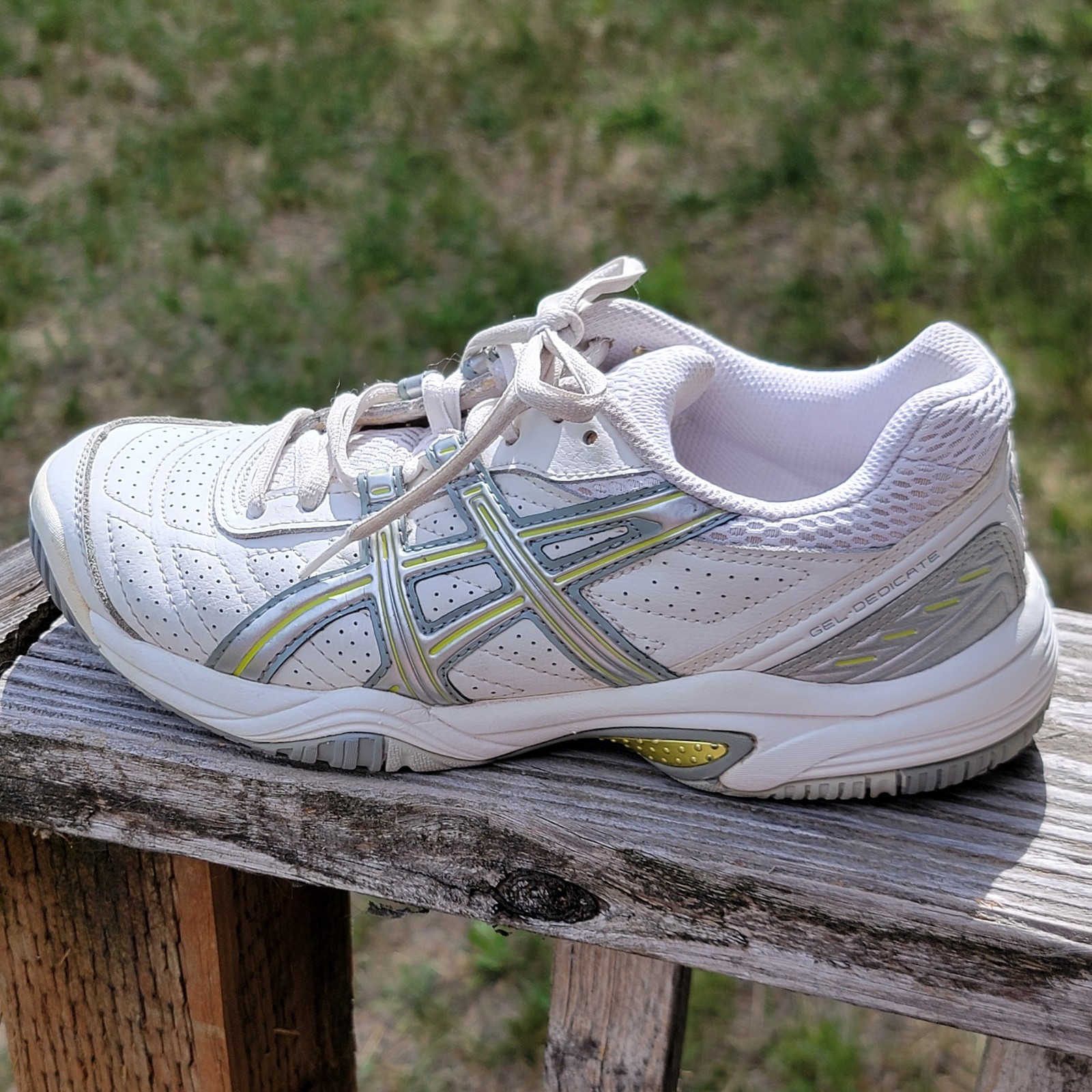 Asics Gel Dedicate E955L Tennis Pickleball Court Shoes W7.5 Nonmarking Sole