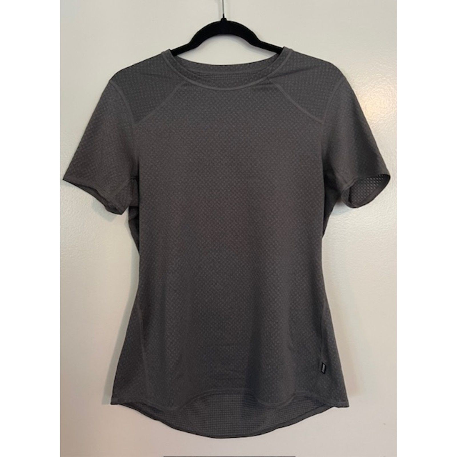 REI Co-op Lightweight Base Layer Crew Top Tshirt M Gray