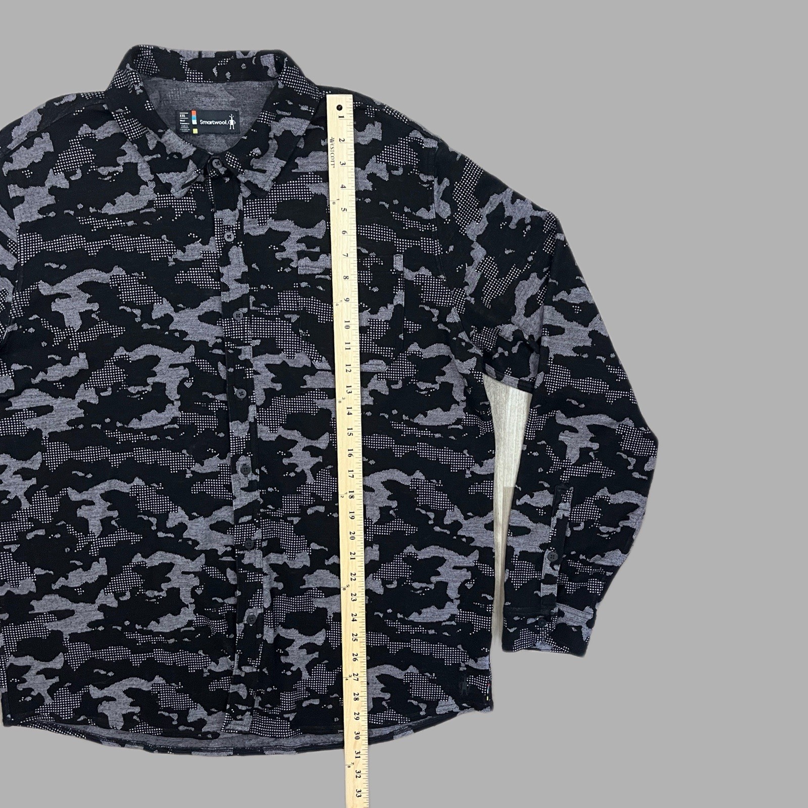 Smartwool Men’s 2XL Merino Wool Blend Black/Gray Camo Pockets Woven Button-Up