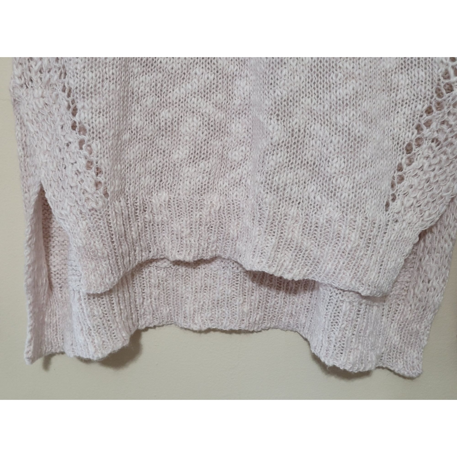 Mudd Womens Sweater Size Medium Pale Pink Pullover V Neck Cut Outs Open Knit NWT