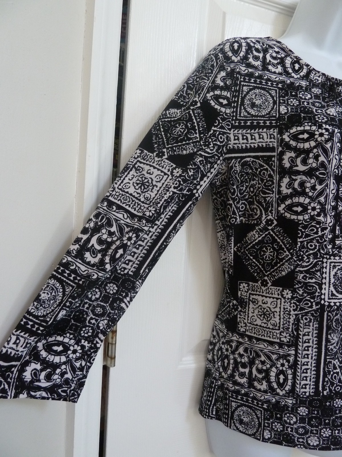 CHAPS Sz Med. Patchwork Career Office Blouse Pullover Black & White