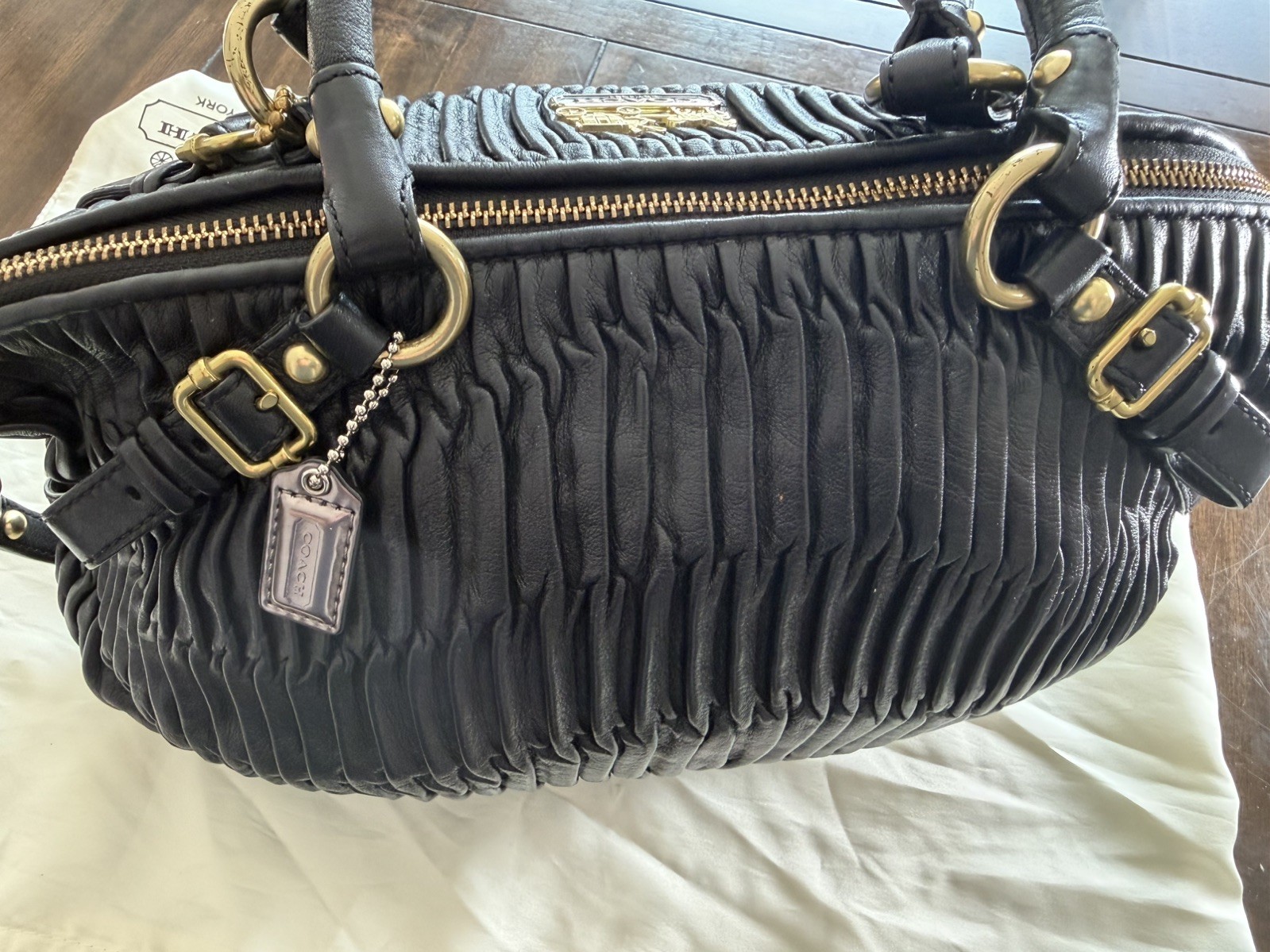 COACH Madison Pleated Leather Purse – Black with Gold-Tone Hardware F1082-15942