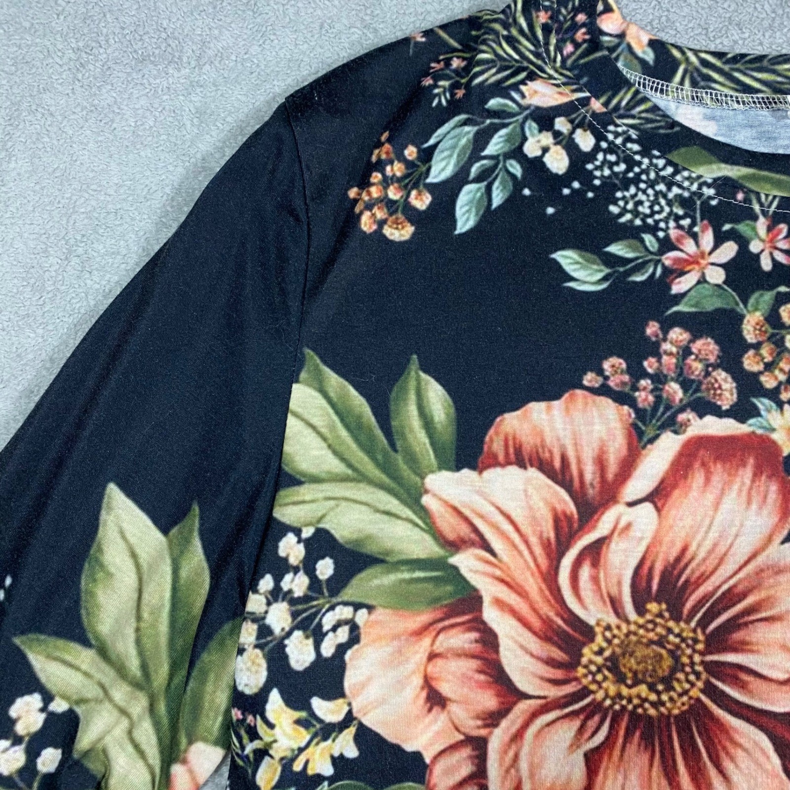 Lightweight Women Black Floral Long Sleeve Botanical Print Crew Neck Top Large