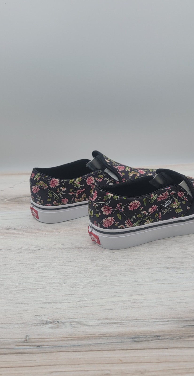 Vans Asher Dark Floral Black Multi Canvas Slip On Women’s Size 7.5 NWB