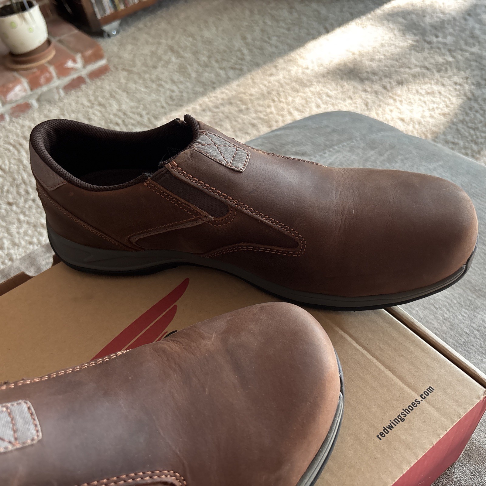 New Red Wing Men’s Size 14 D Non Metallic Hard Toe Toe ESD Slip-on work shoes
