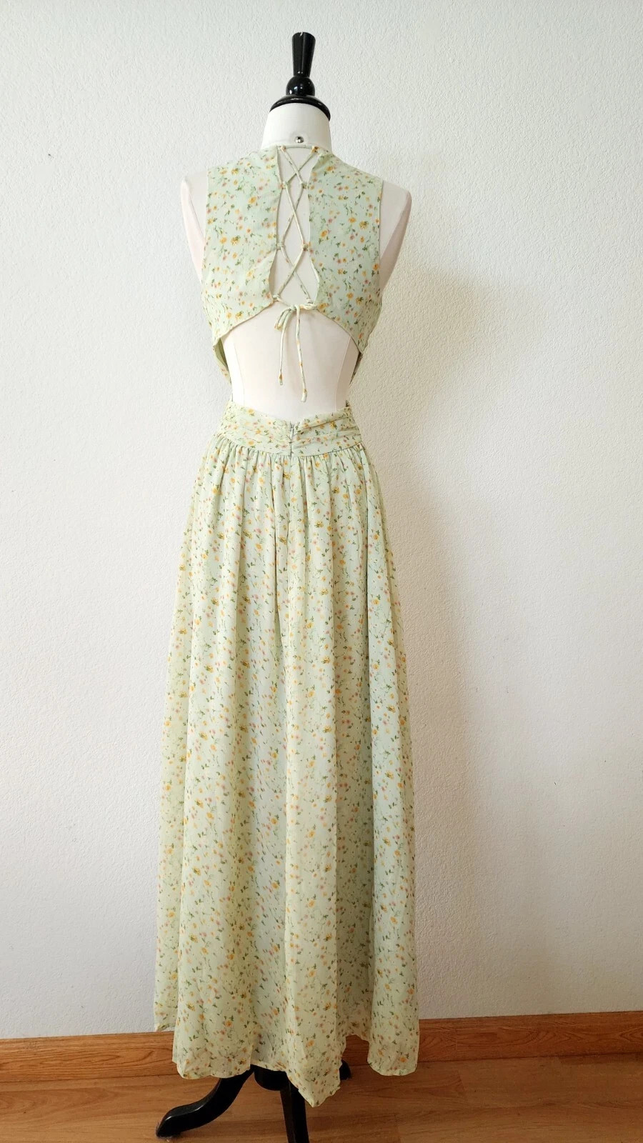 New Anthro Maxi Dress Size Small XS Floral Green Coquette Lace Up Prom Formal