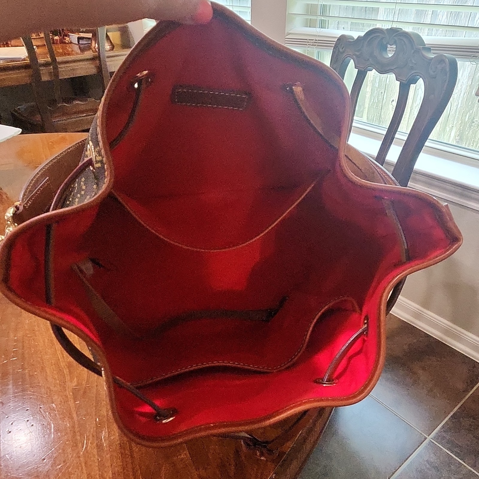Dooney & Bourke Logo Drawstring Bucket Bag Brown Red Lining Adjustable Strap