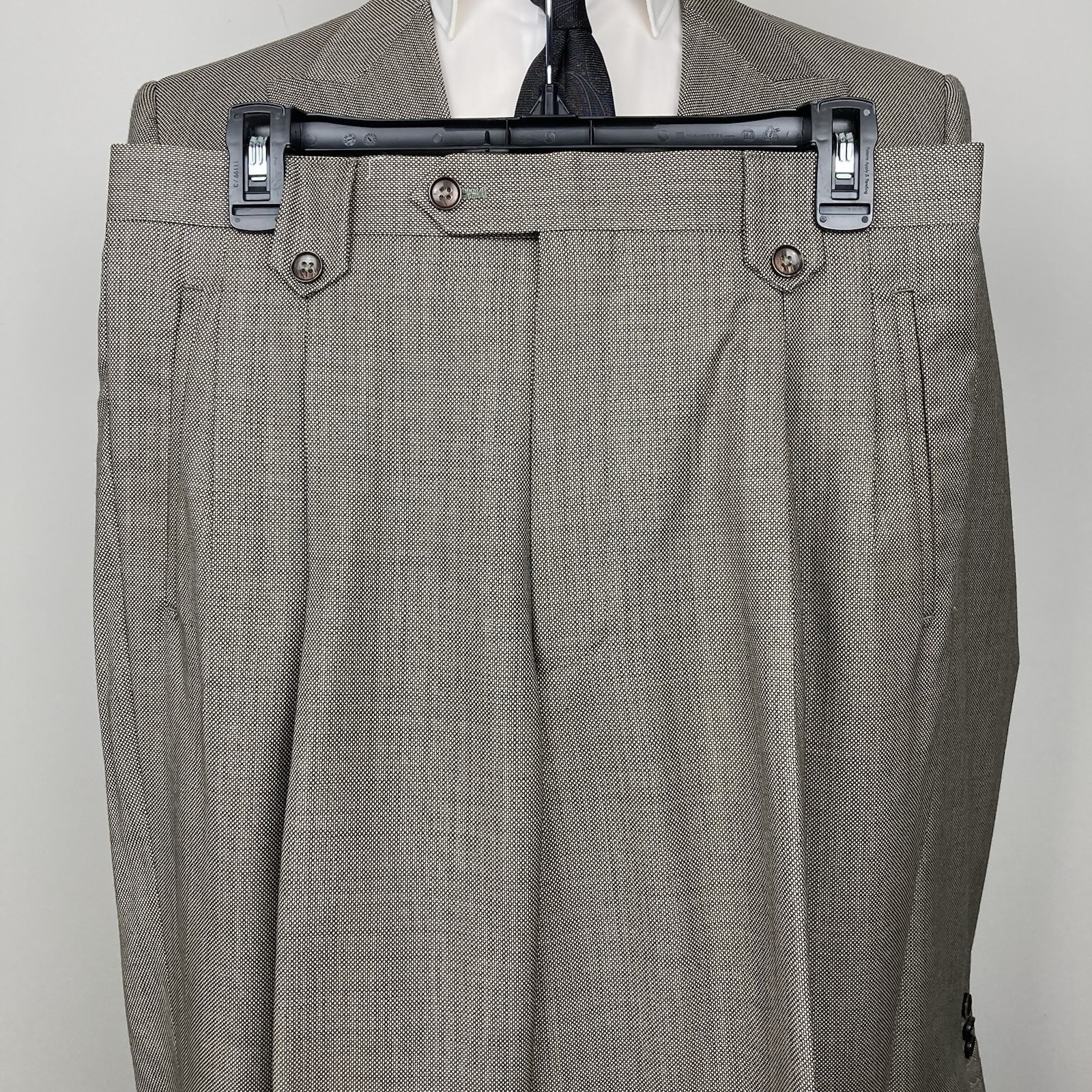 Tiglio Rosso Men’s 2-pc suit Jacket 42R 2-Btn Pants 32W 27L Made Italy Wool
