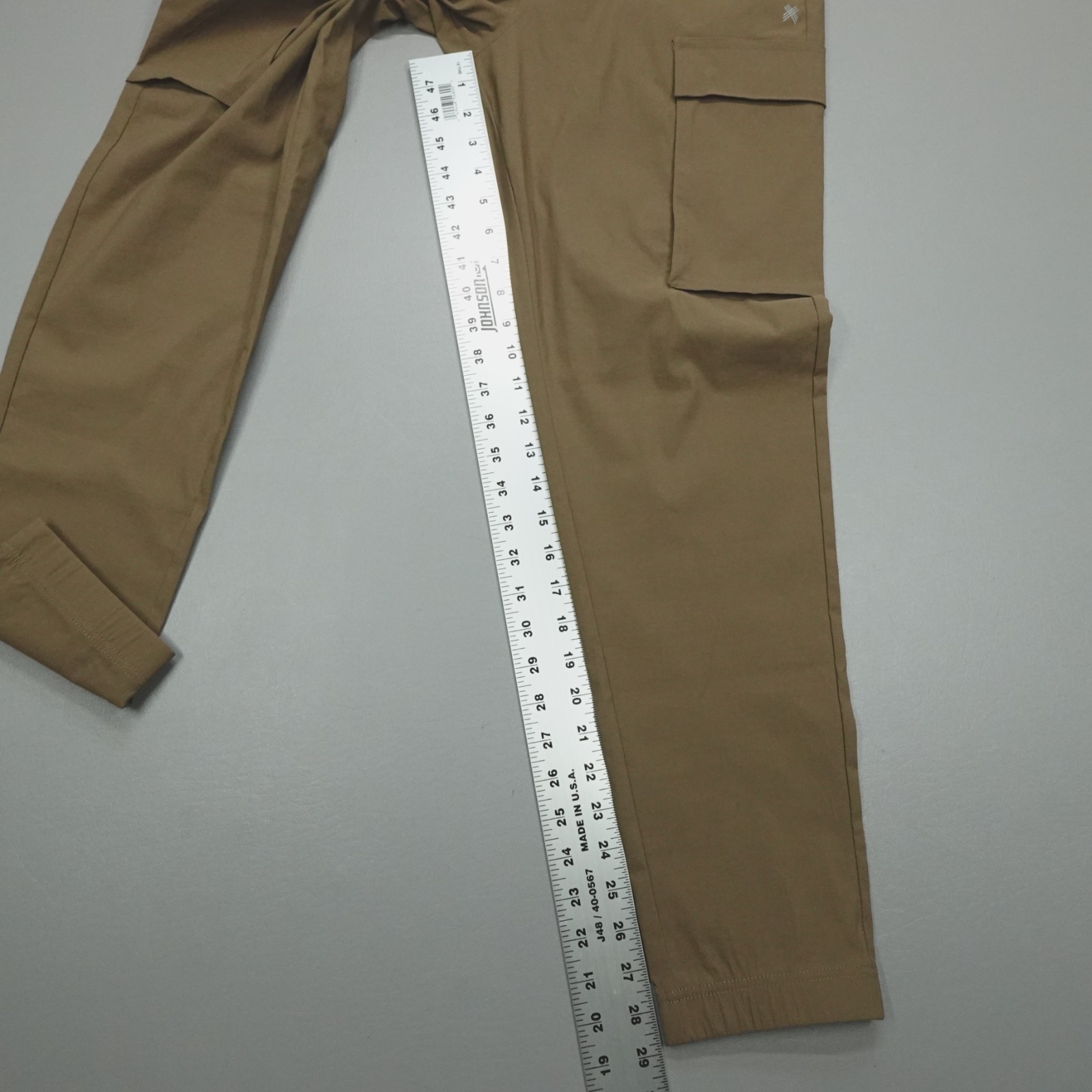 Kenneth Cole Active Men’s Tech Cargo Jogger Pants Khaki Tan Flex Stretch NWT