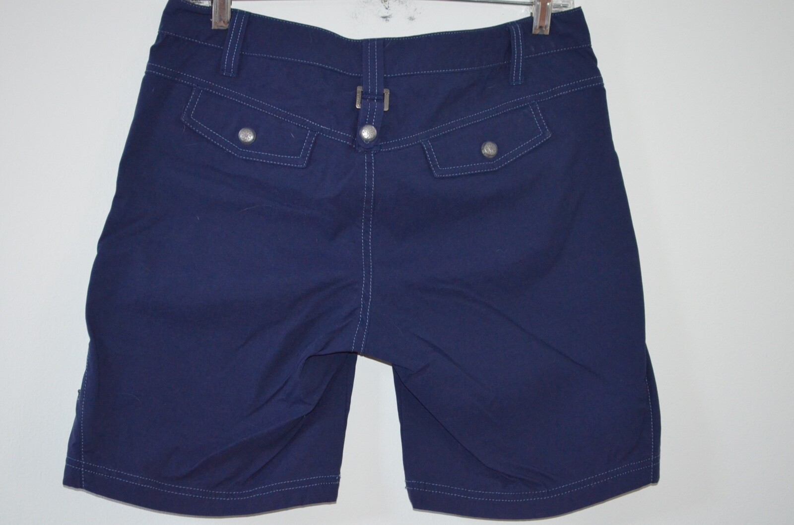 Athleta Blue 95% Nylon/5% Spandex Zip Pocket Bermuda Shorts Size 6