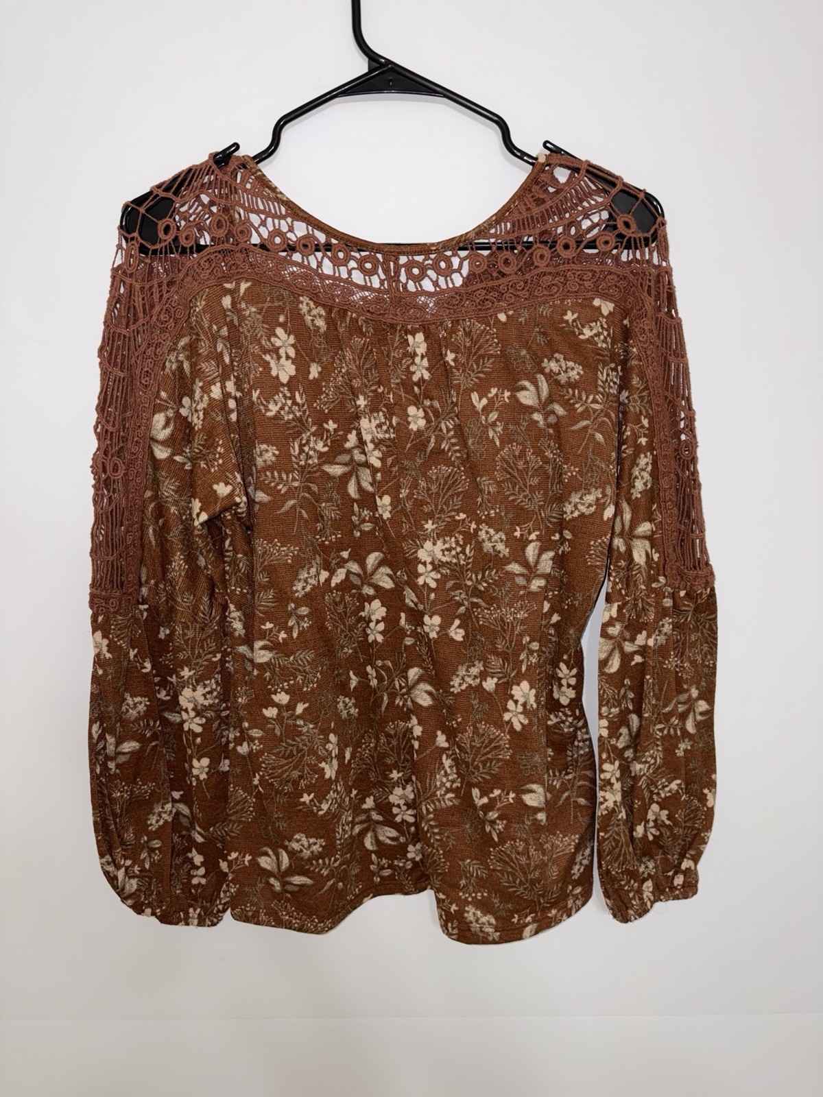 Daytrip Women’s S Brown Floral Lace Crochet Yoke Peasant Blouse Scoop Neck