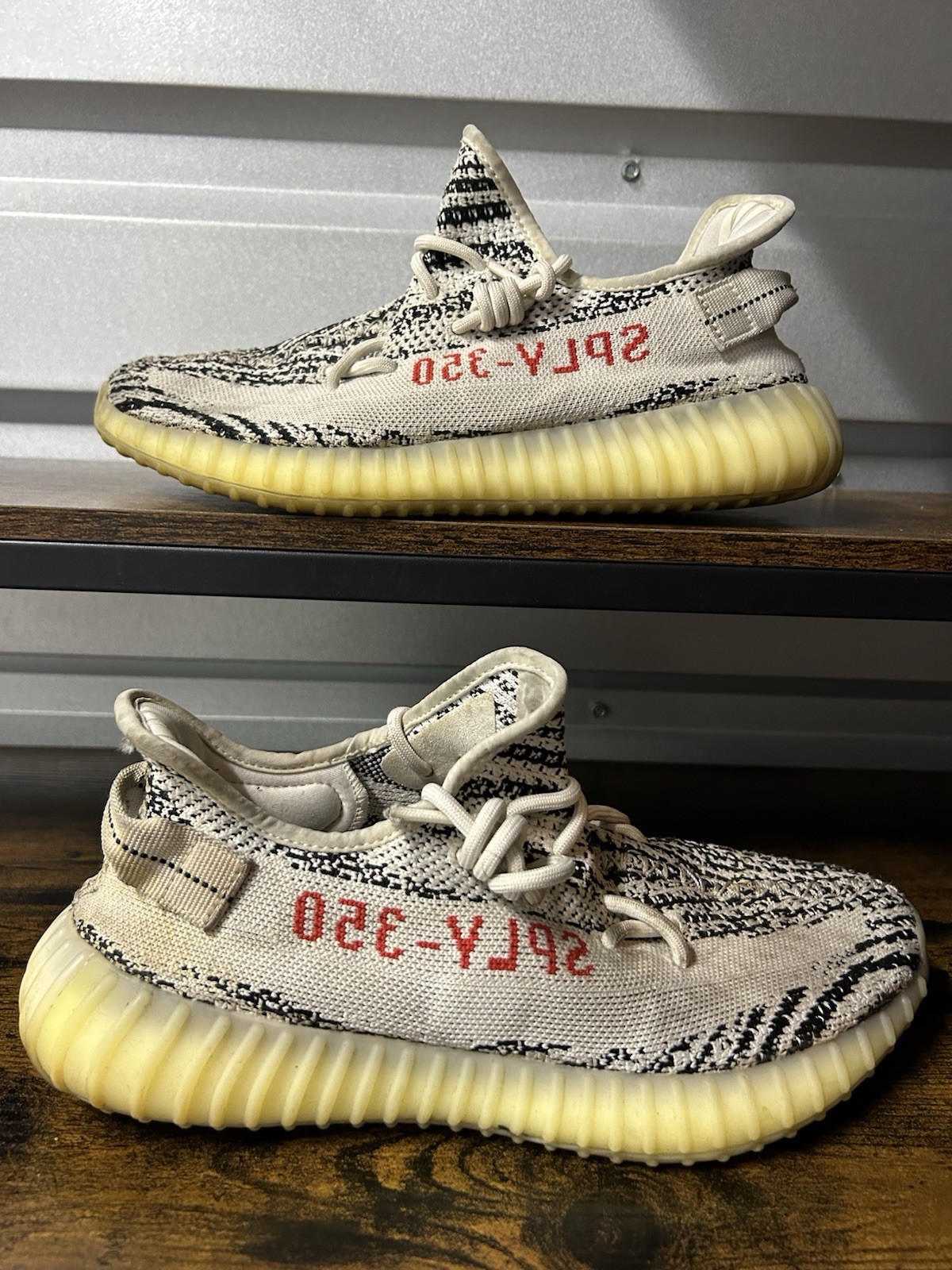 adidas Yeezy Boost 350 V2 Zebra 9 US No Box