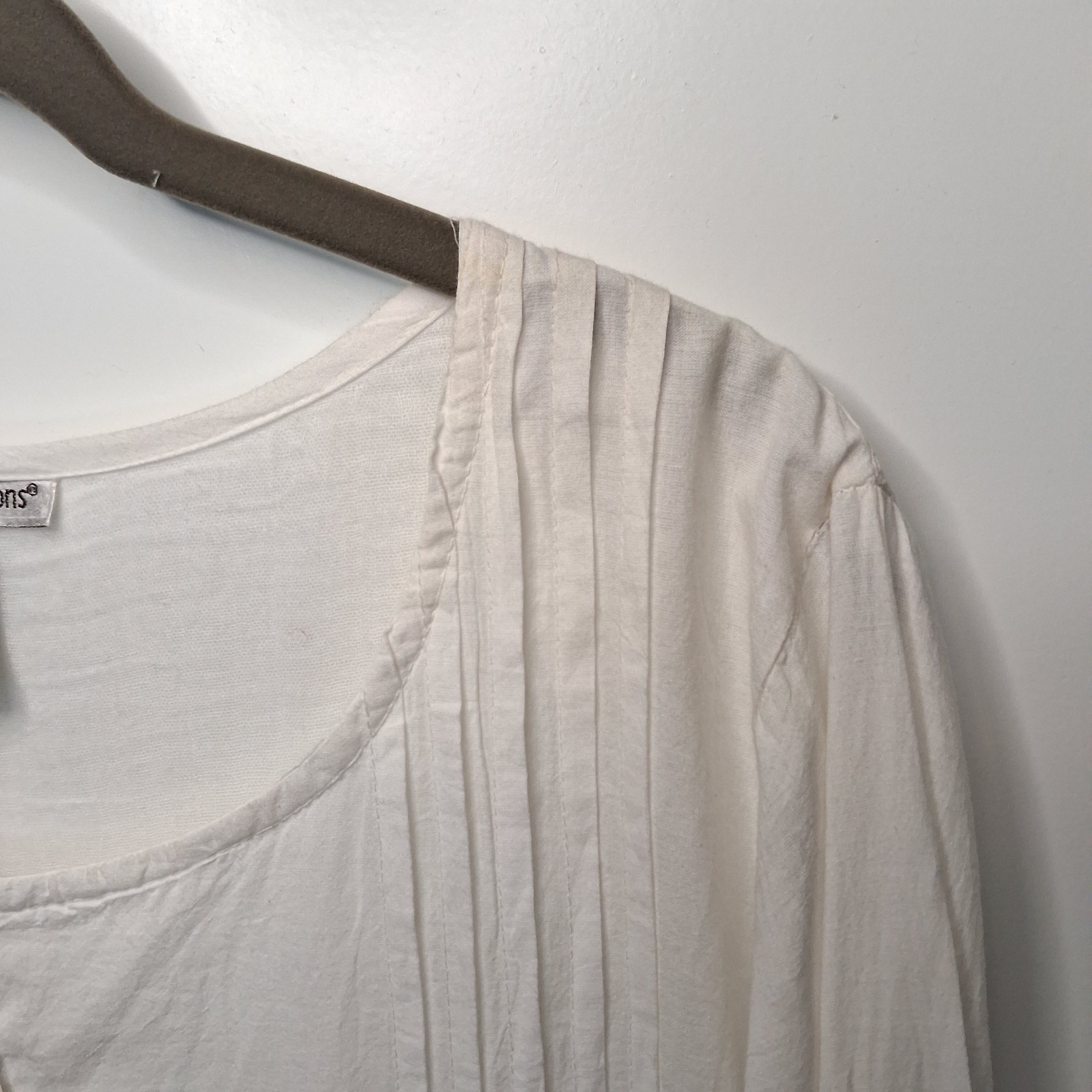 Cute Options Romantic Boho White Cotton Lace Trim Pintuck Tunic Blouse-Size M