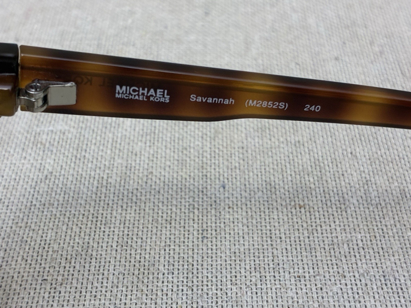 Michael Kors Savannah M2852S Soft Tortoise Sunglasses 58mm 19mm 135mm – 240