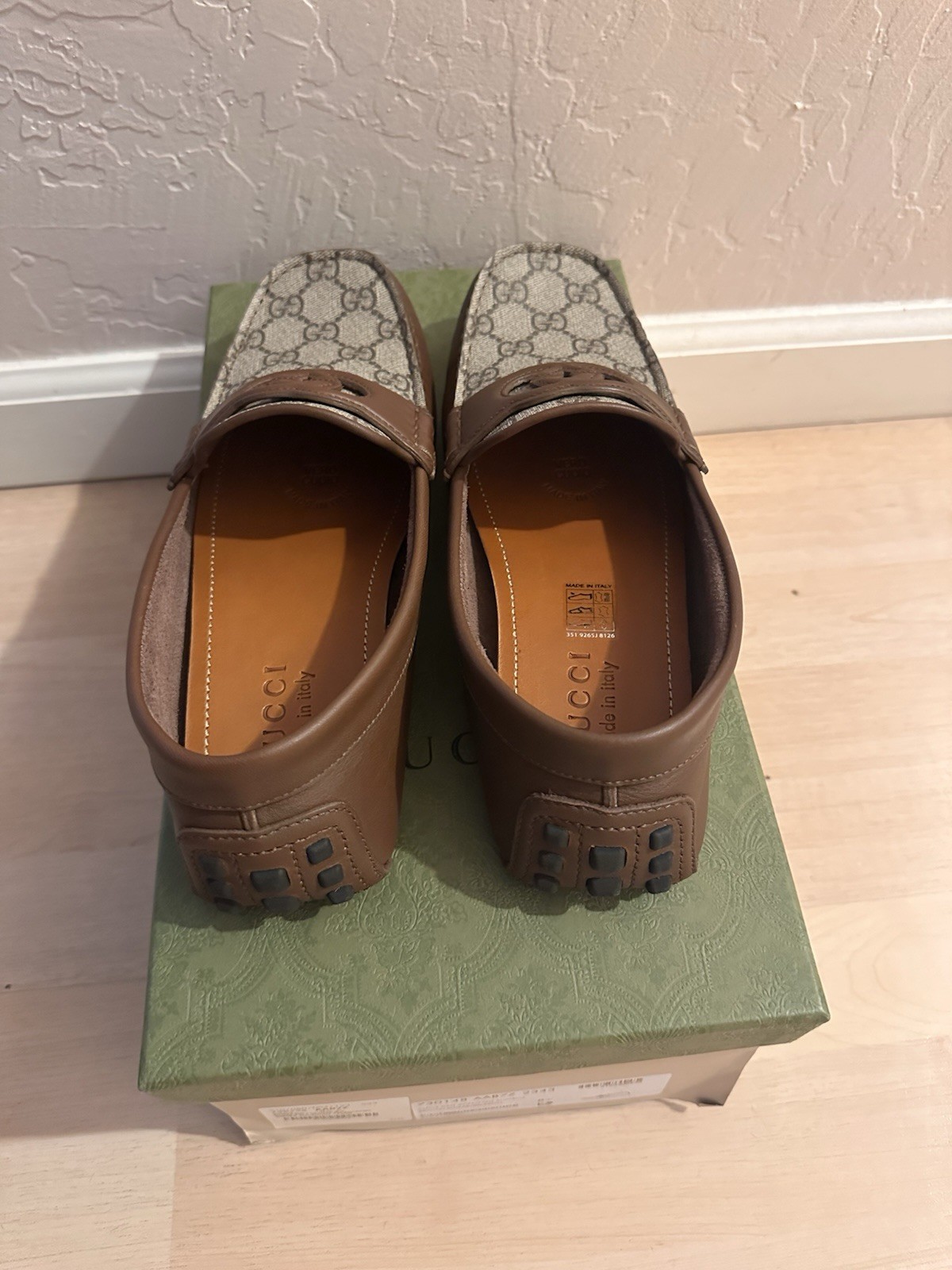 Gucci Men’s GG Logo Leather Slip-On Loafers Brown/Beige Square Toe US 8.5