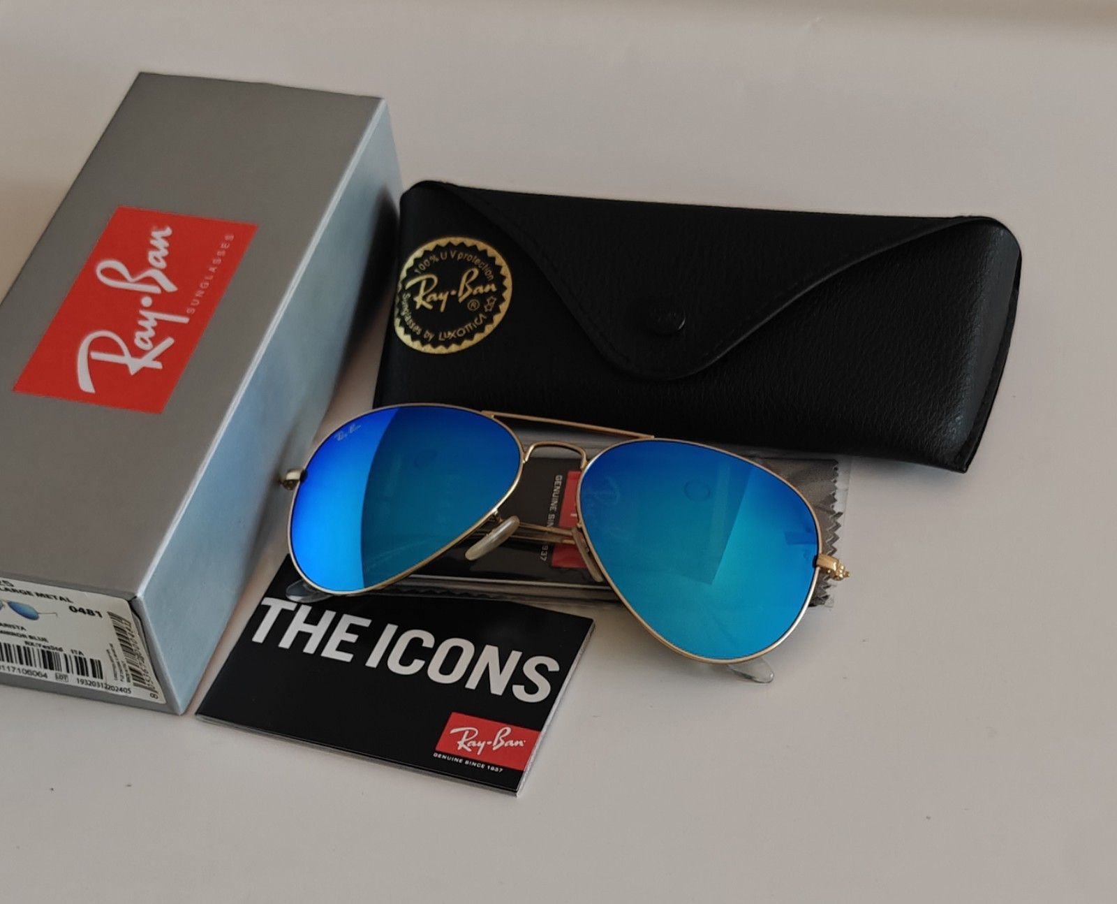 Ray-Ban RB3025 112/17 Aviator Classic Gold Frame Blue Mirror Lenses Sunglasses