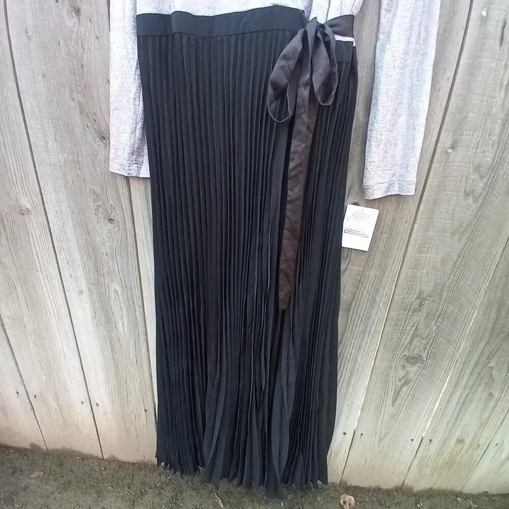 LuLaRoe DeAnne Fully Wrap Long Sleeves Maxi Dress XL Silver-Gray Top Black Skirt