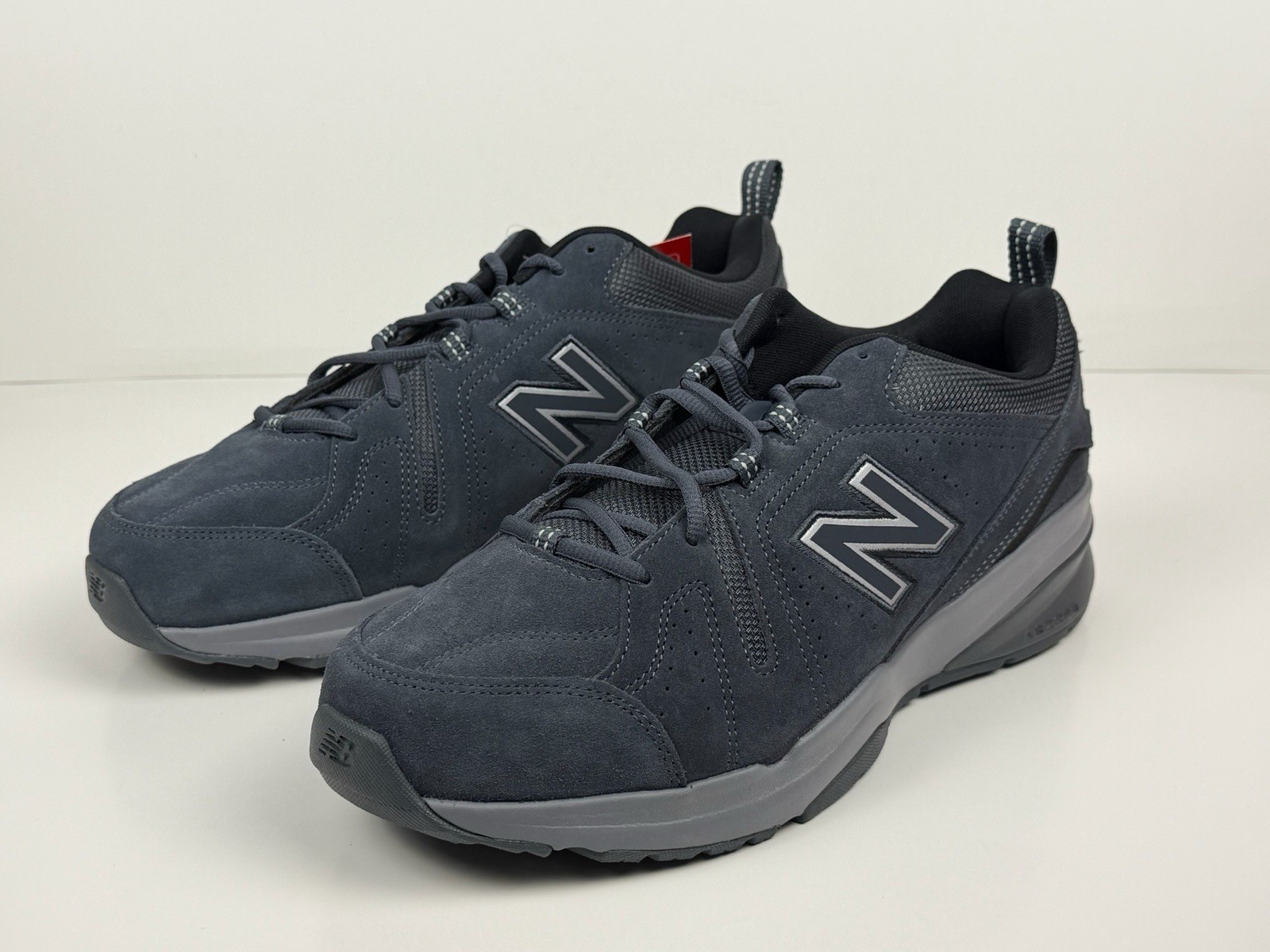 New Balance 608v5 Training Shoes Men’s Size 9.5 4E Wide Black/Grey MX608DG5