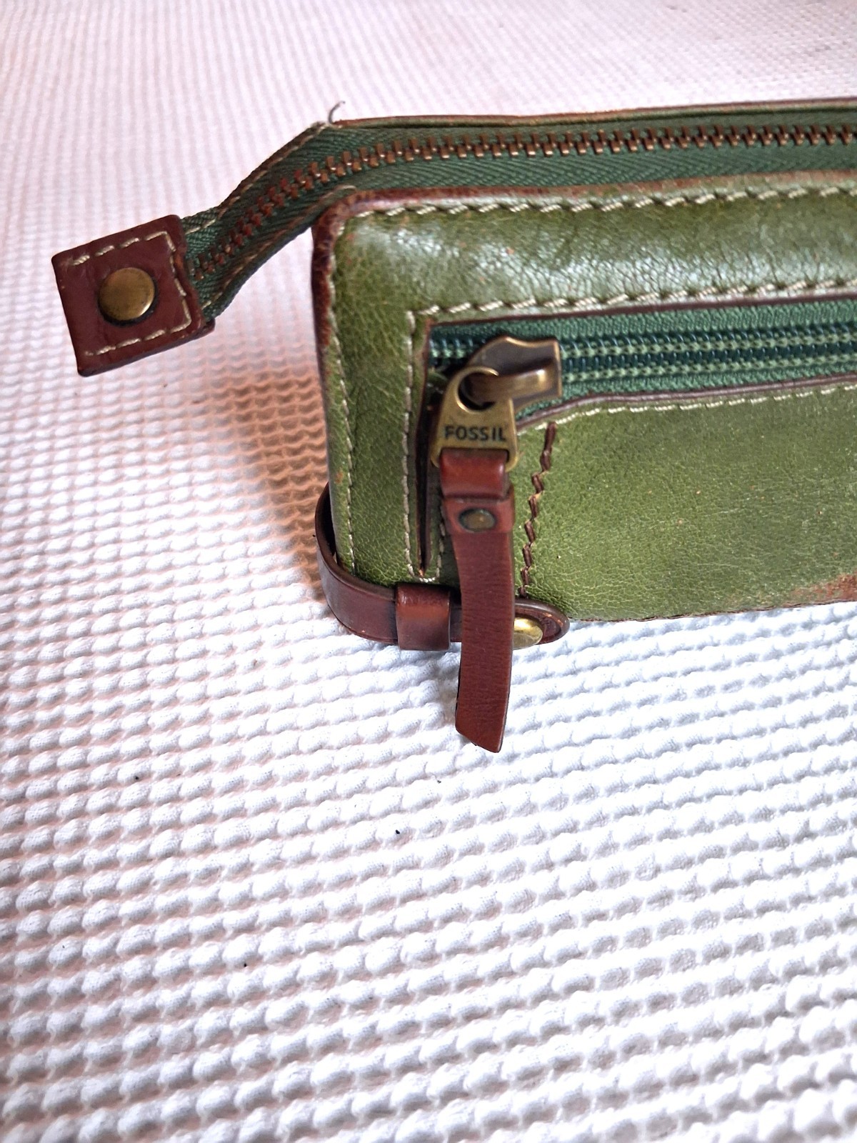 Fossil Olive Green Leather Accordion Organizer Wallet Clutch Fiocchi Italy