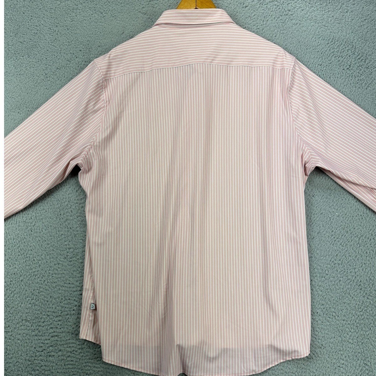 NEW 7 Diamonds 7D Shirt Mens Medium Pink Camden Stripe Button Up 4 Way Stretch
