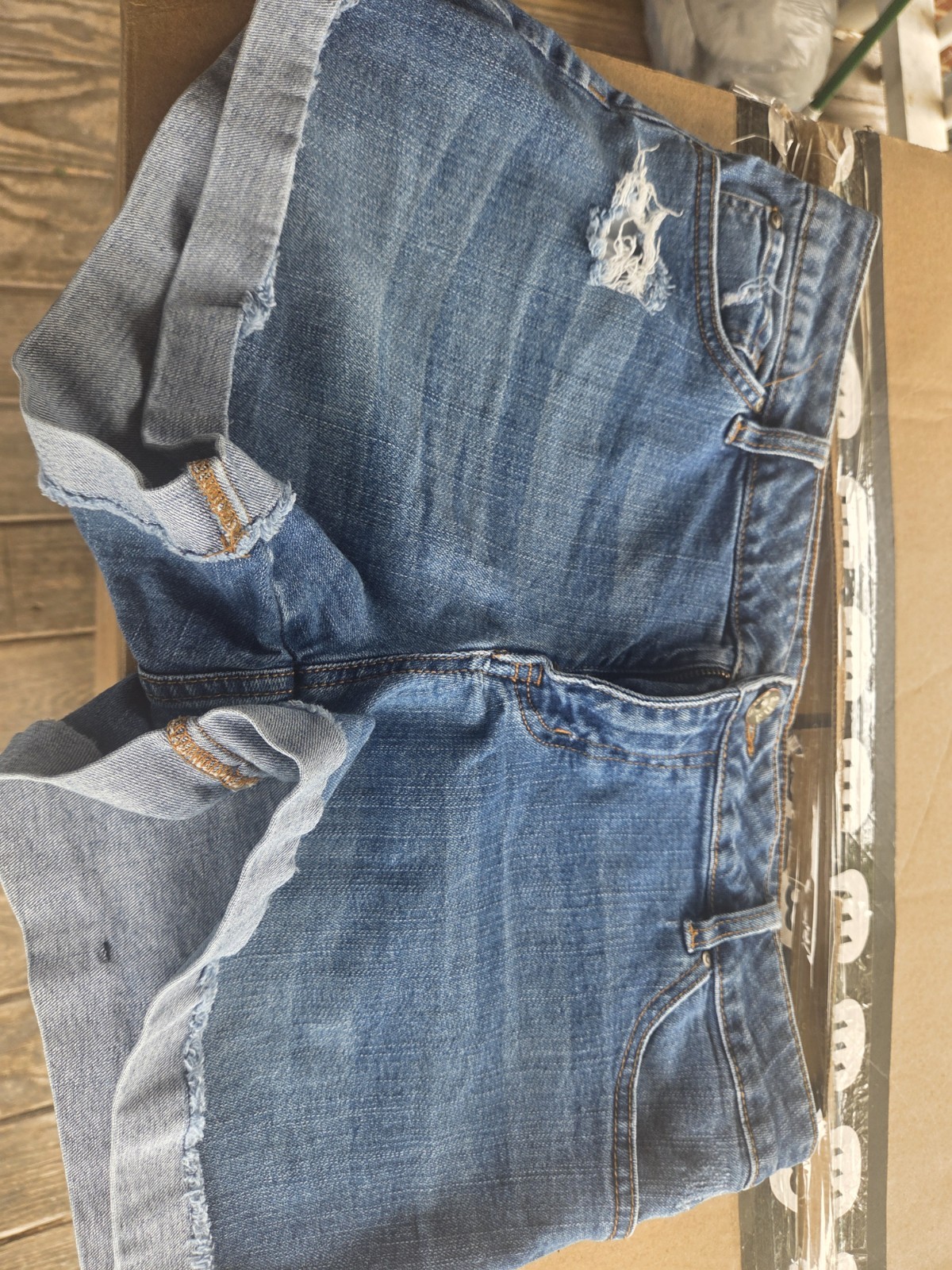 a.n.a Women’s Blue Denim Cut Off Shorts Size 31/12 Cotton Spandex 5-Pocket