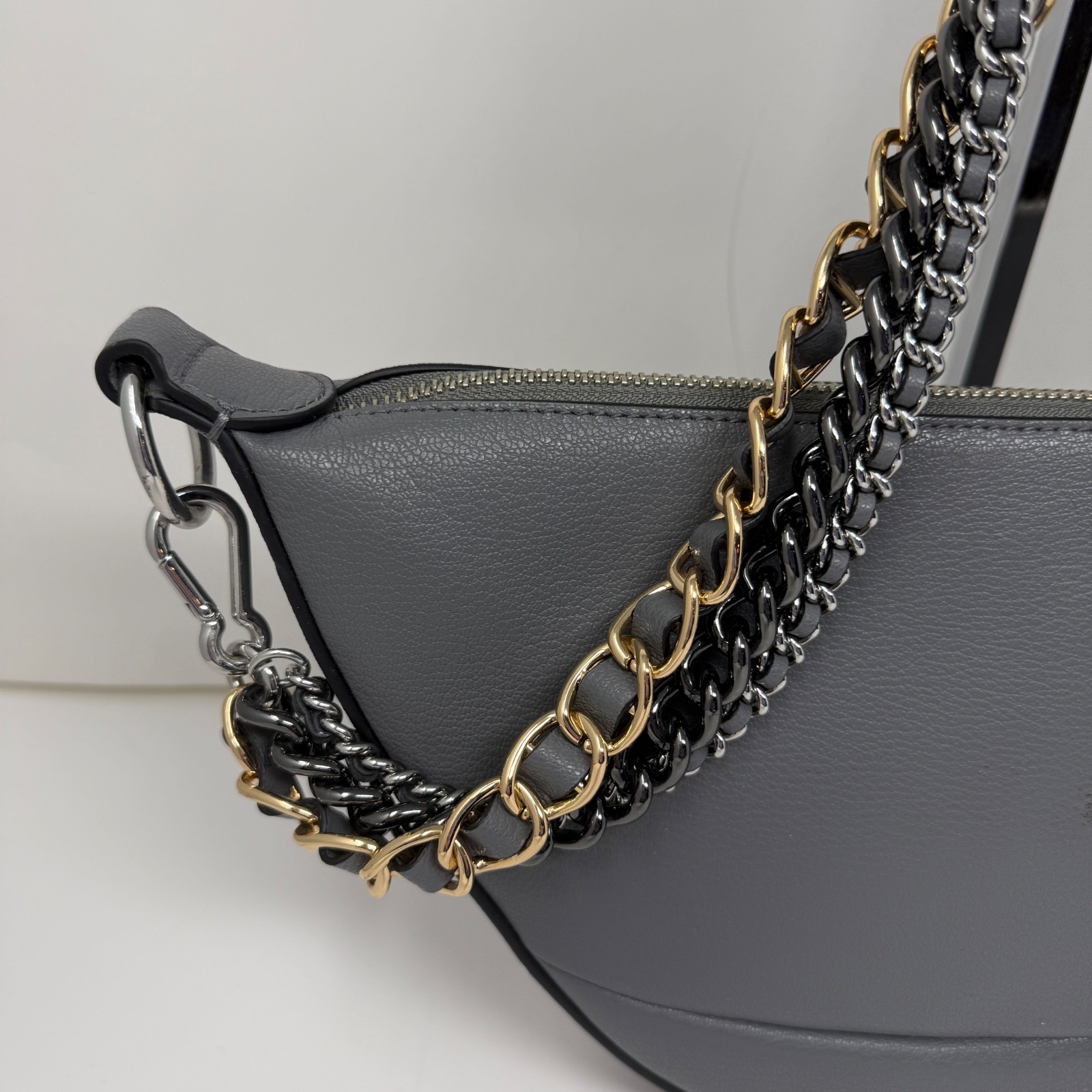NEW Marc Jacobs The Eclipse Genuine Leather Half Circle Chain Purse Smoked Pearl