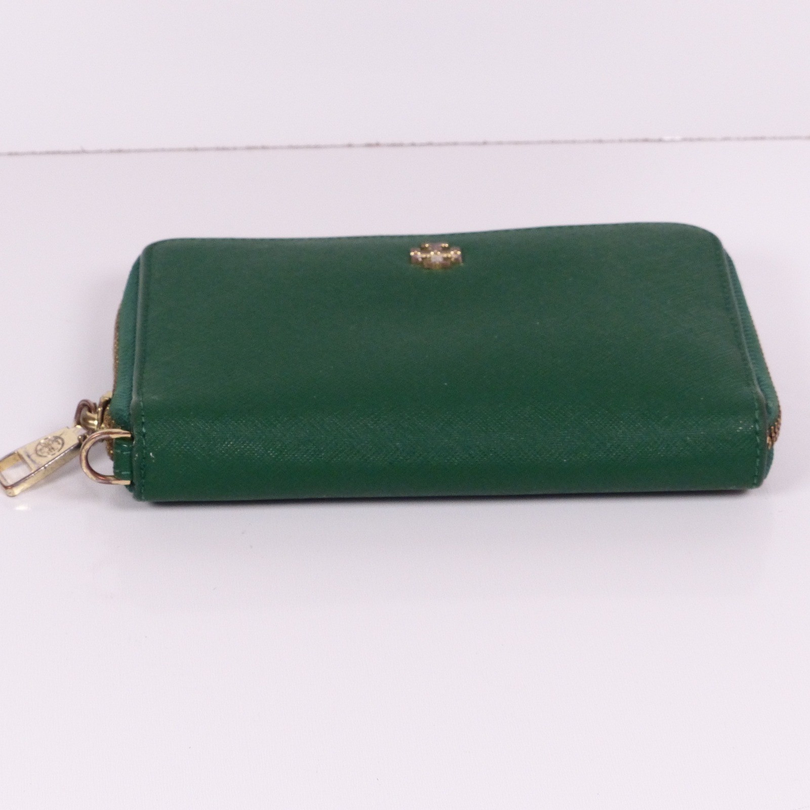 Tory Burch Green Zip Around Womens Wallet Card Slots Coin Pocket Saffiano READ