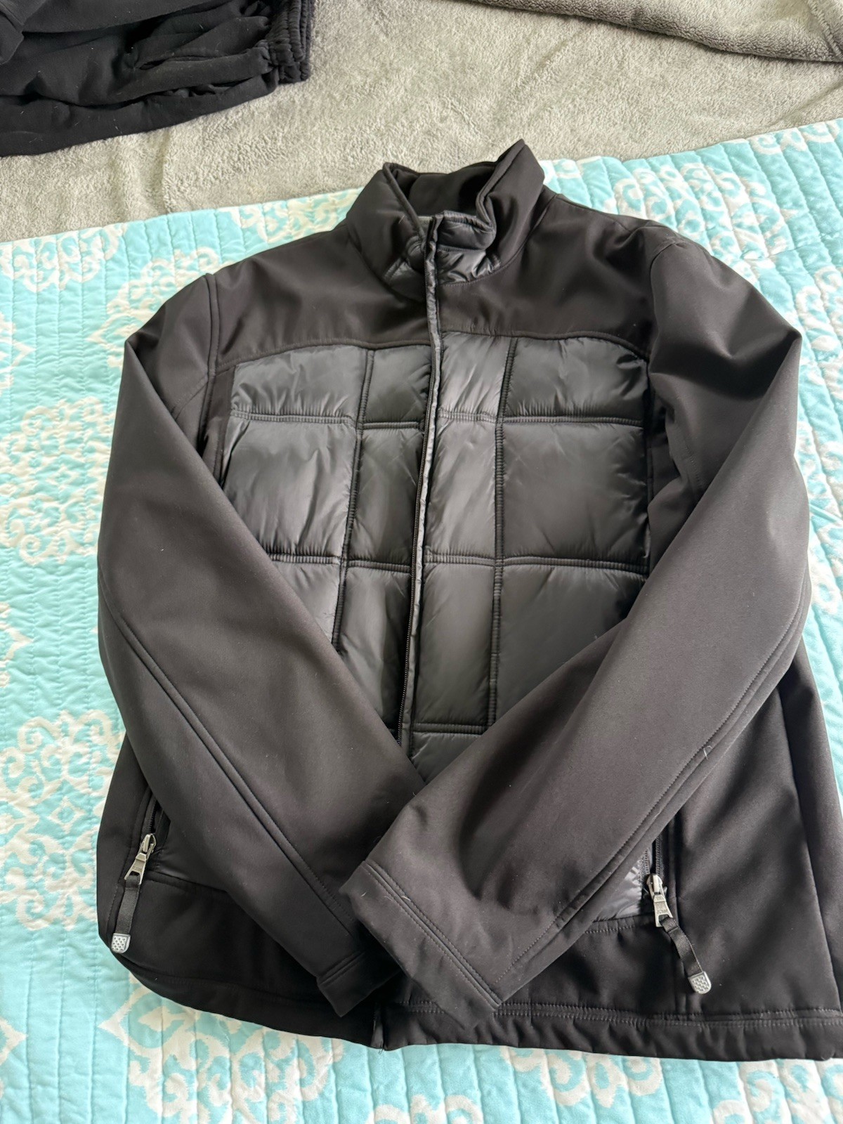 GUESS Puffer Jacket Black Quilted Zipper Logo Band Collar Lightweight Size XL