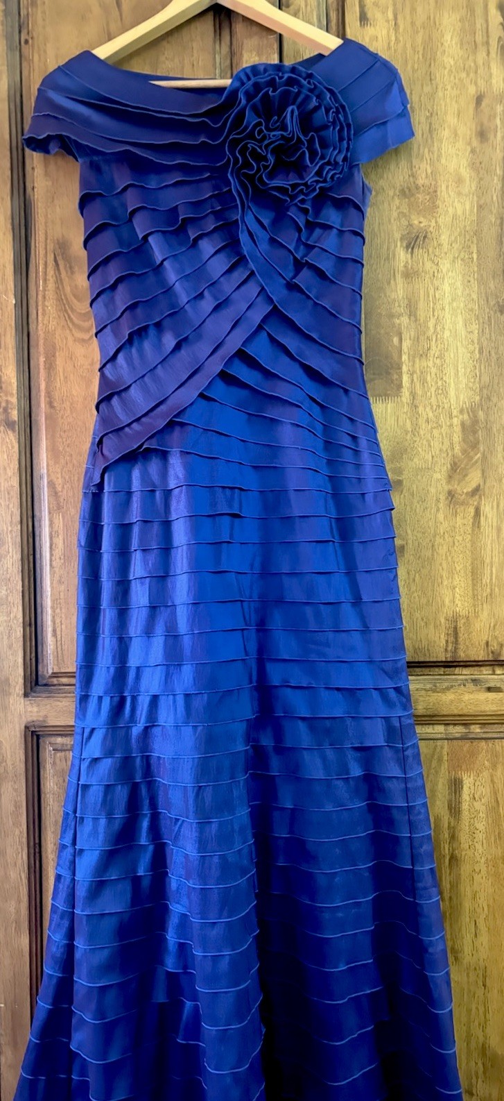 Tadashi Shoji Purple Indigo Off Shoulder Rosette Evening Gown Dress Women’s S 2