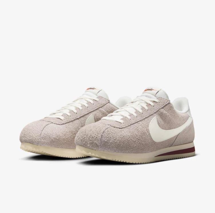 Nike Cortez SE Suede Sail Coconut Milk Dark Team Red HF3142-001 Men Sneakers