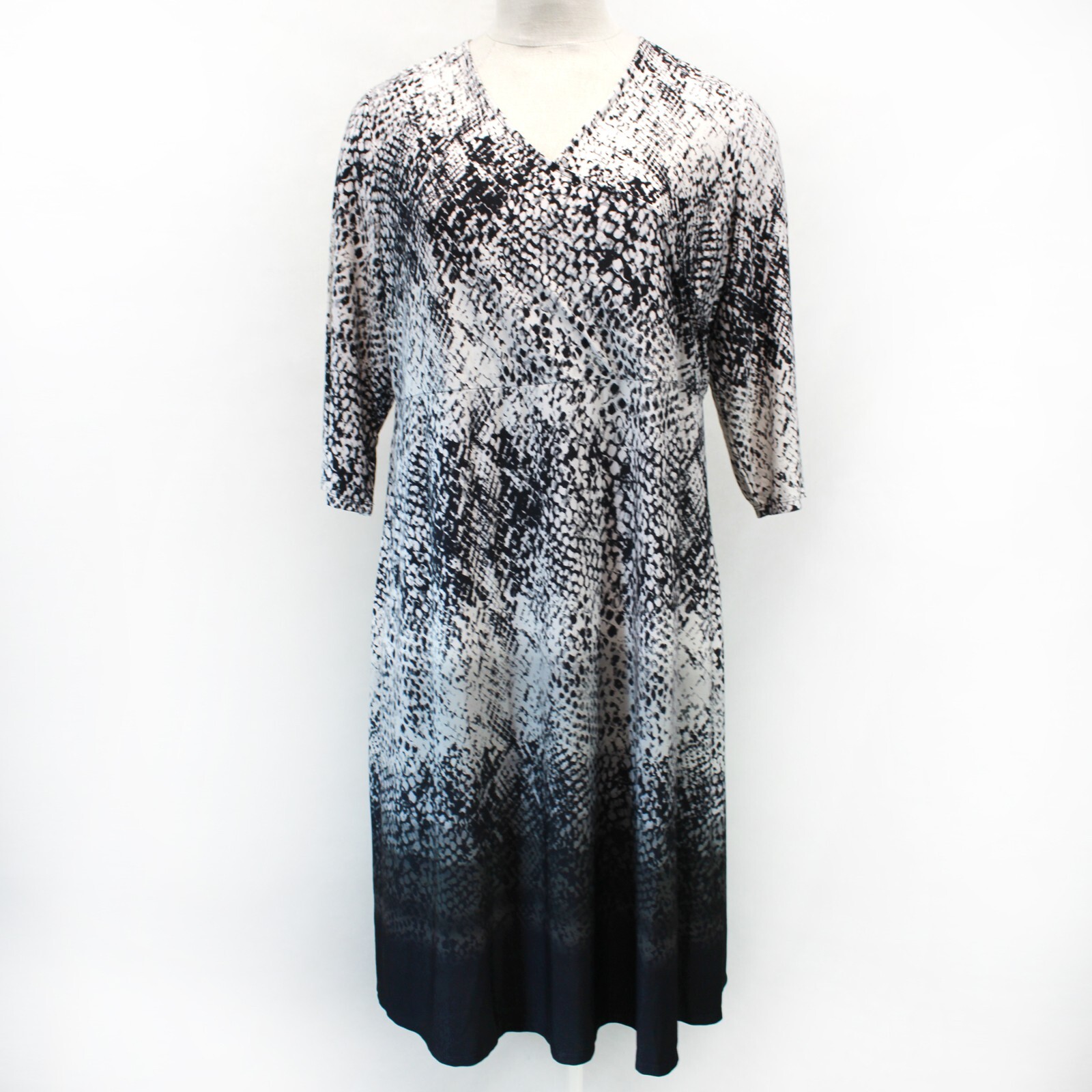 Catherines Plus Black/White Animal Print V-Neck Midi DRESS Petite 2X 22/24W