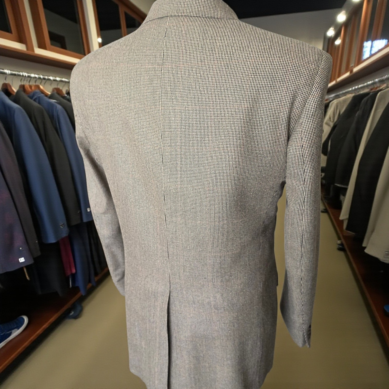 Vintage Burberry Blazer 44L Woven Nailhead Soft Tweed