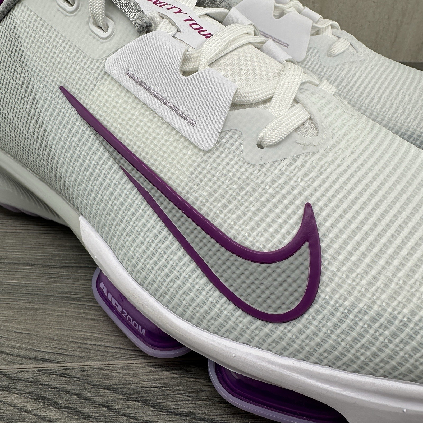 Nike Air Zoom Infinity Tour Next 2% Size 10.5 Mens White Vivid Purple Golf Shoes