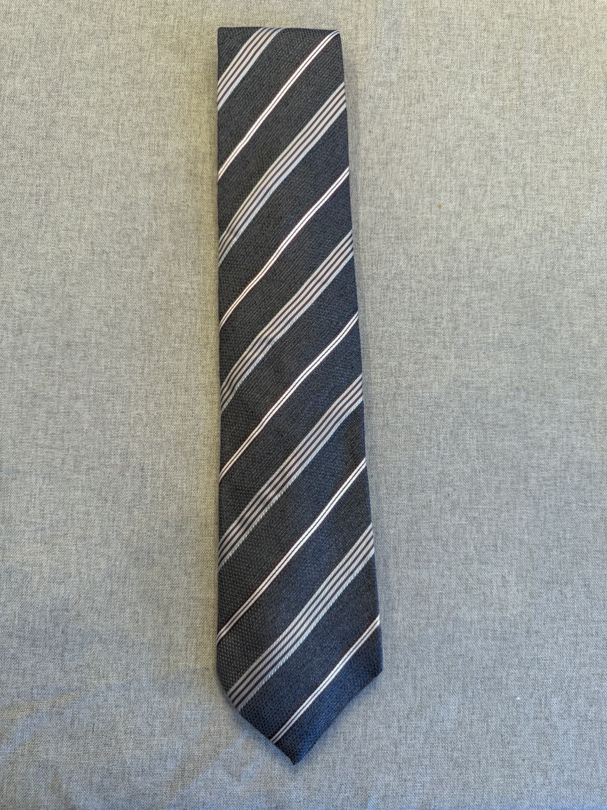 armani collezioniwhite Striped Gray Silk Necktie 3.5 In. Wide