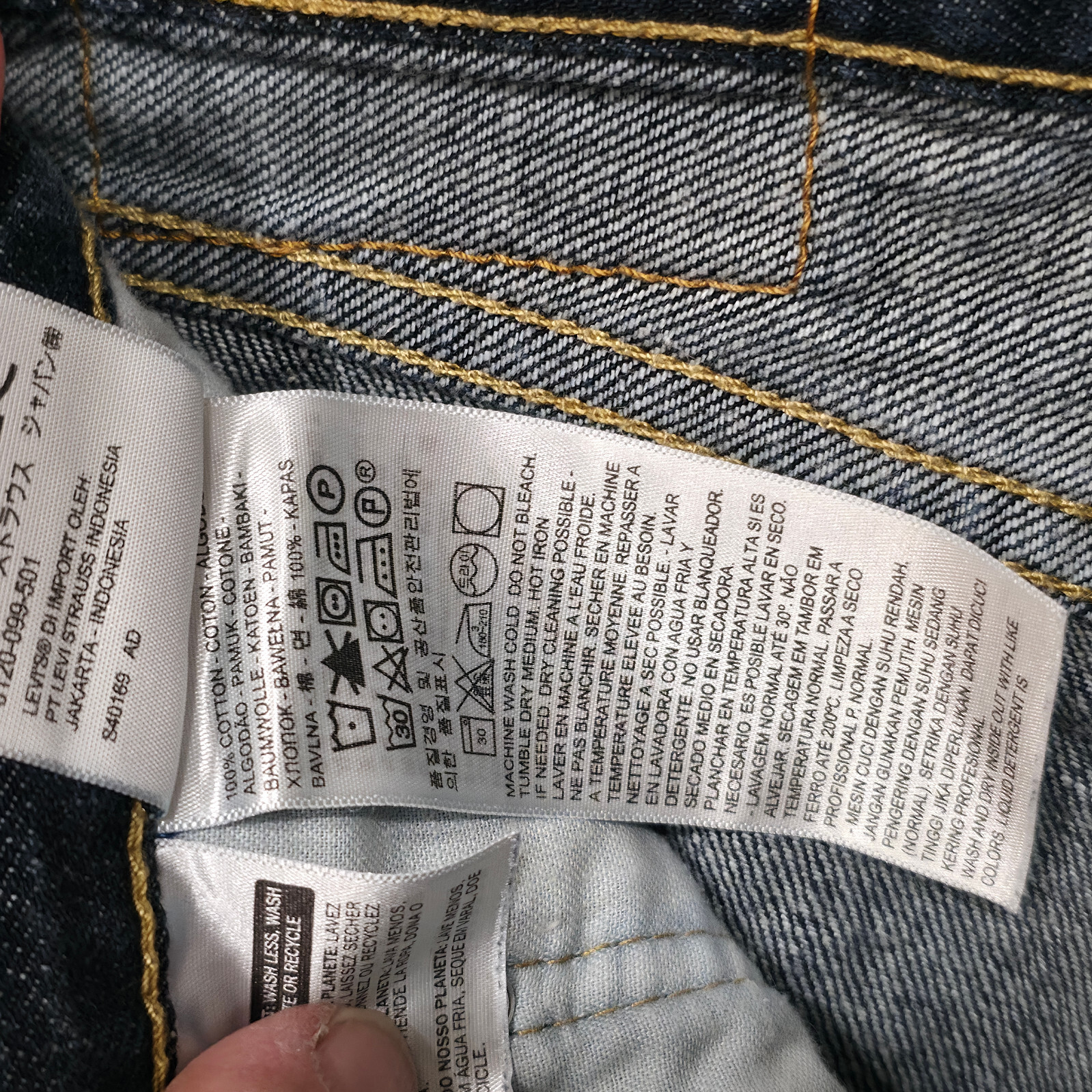 Levi’s 505 Men’s Denim Blue Jeans Straight Leg Size 31X34 Actual 30X32