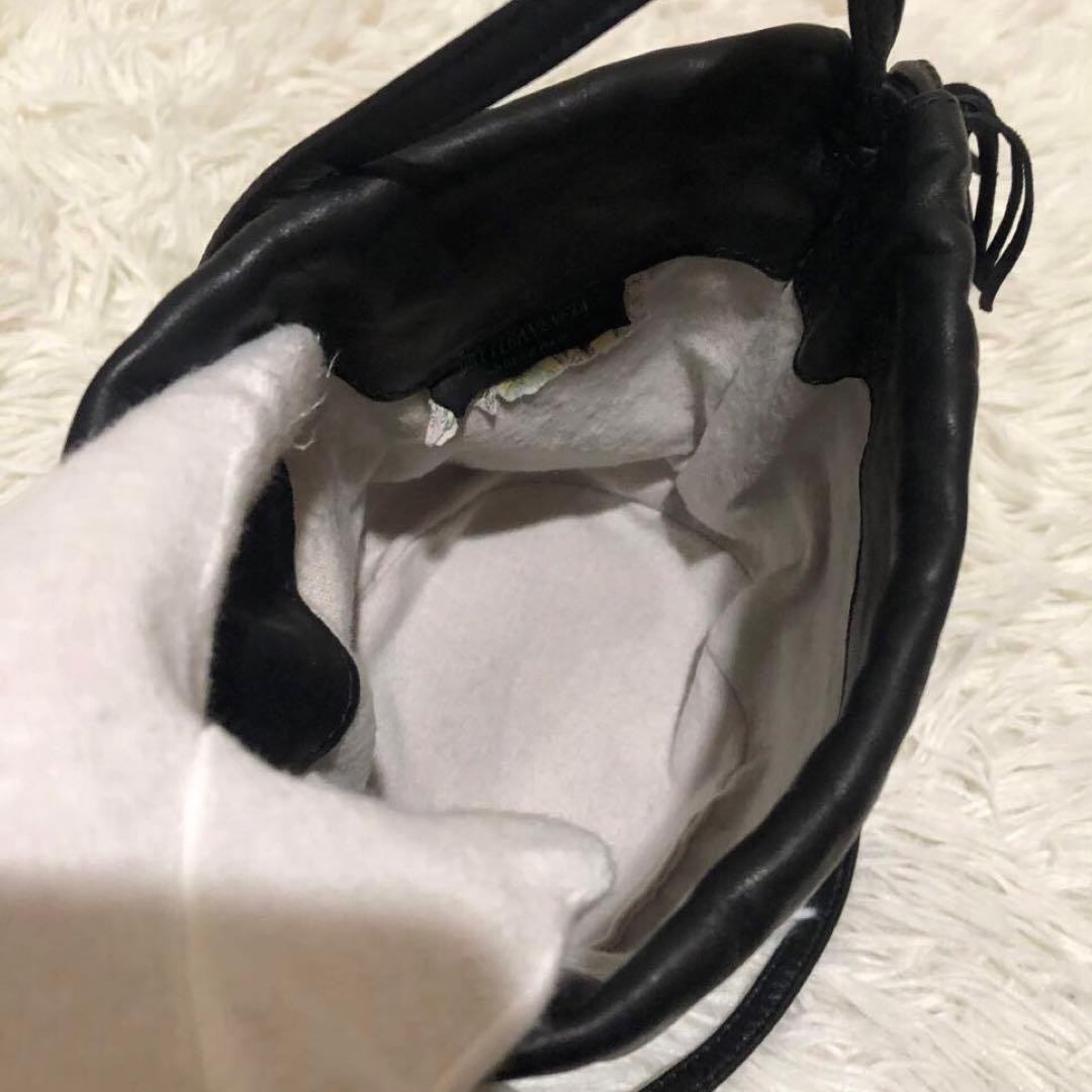 Rare and Bottega Veneta Leather Drawstring Shoulder Bag Black