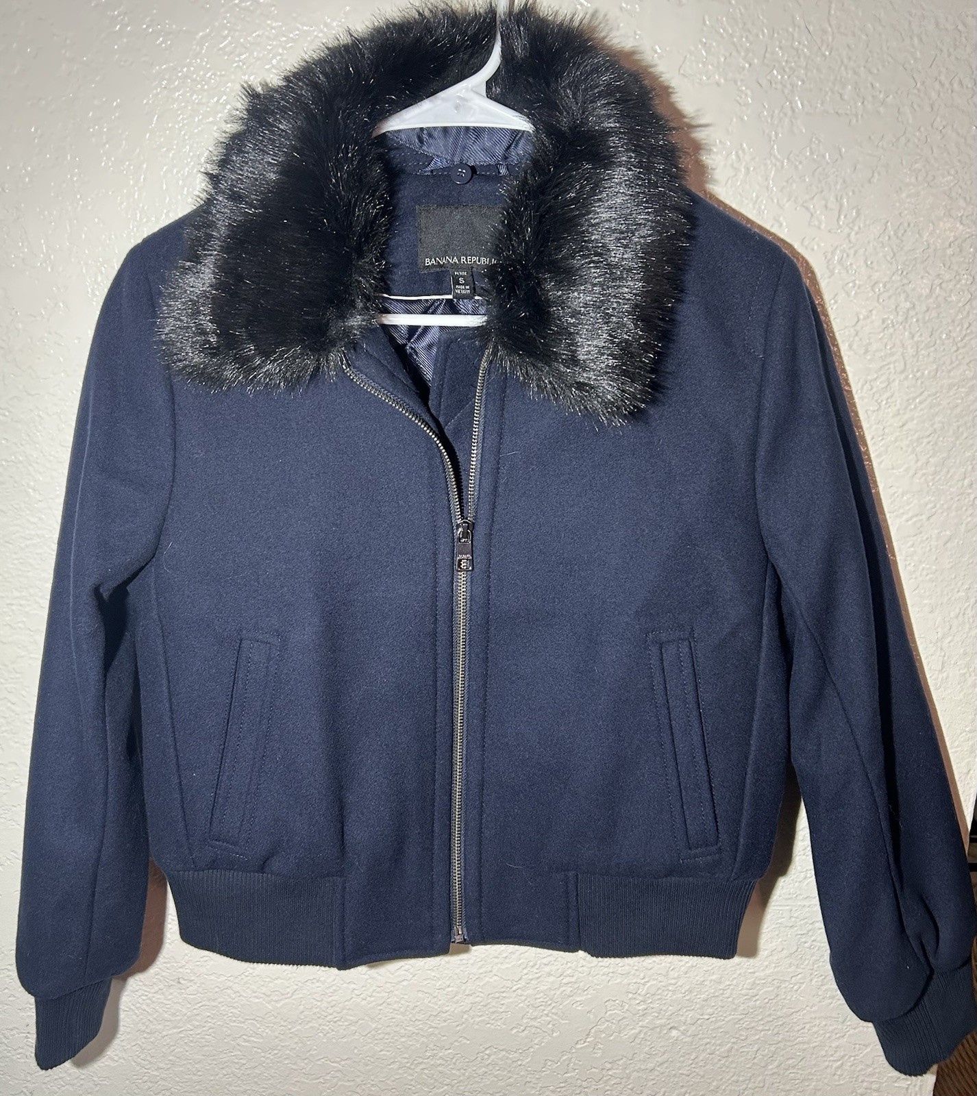 Banana Republic Italian Navy Wool Bomber Jacket Small PETITE – Mario Bellucci
