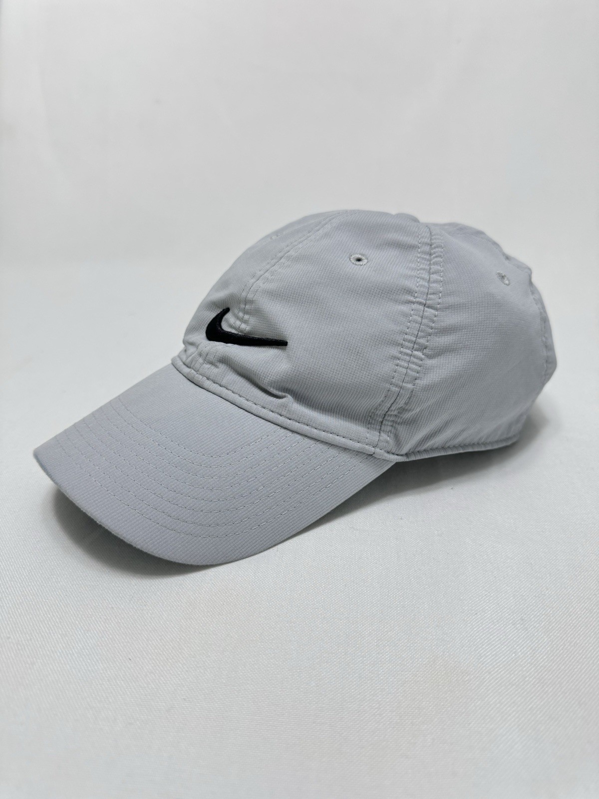 Nike Golf Cap Grey Legacy91 Dri-Fit One Size Adjustable Strapback Lightweight