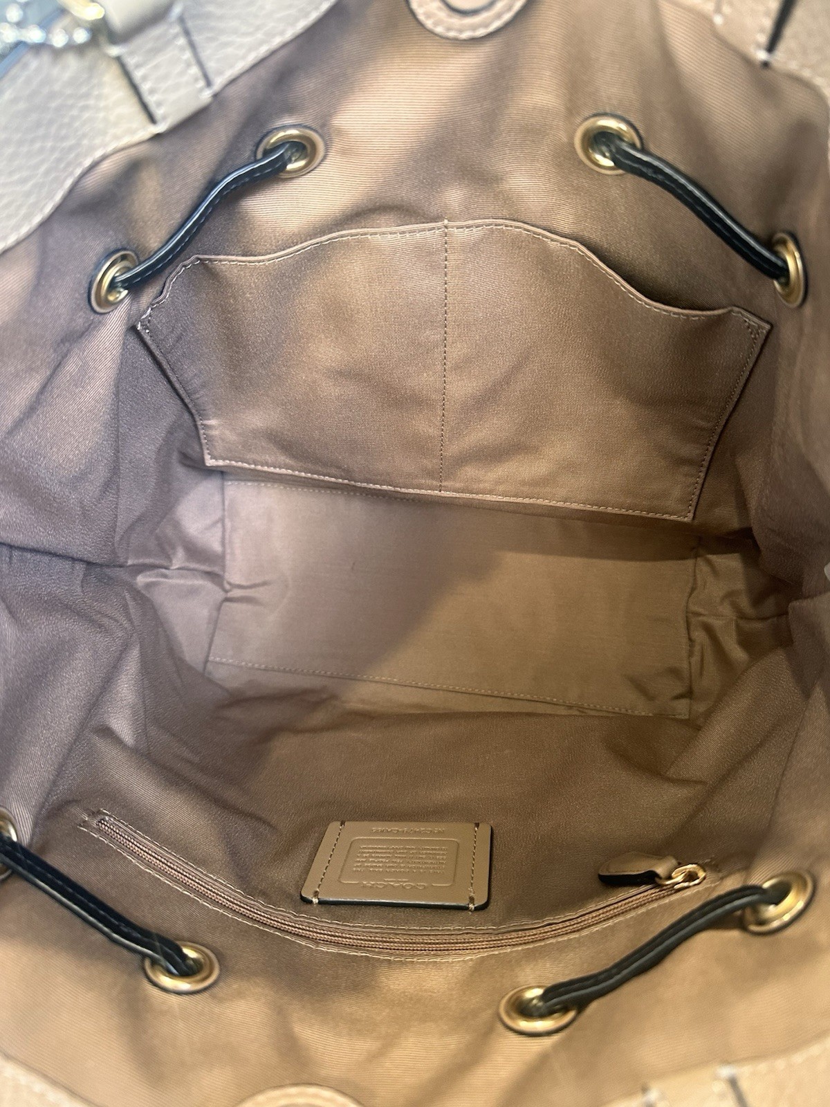 COACH Auth Andy Horse & Carriage Leather Tote Bag Beige Taupe Casual Authentic