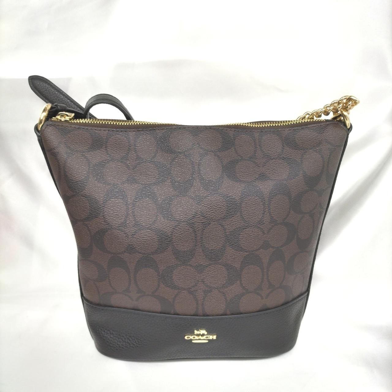 COACH Model F76669 COACH