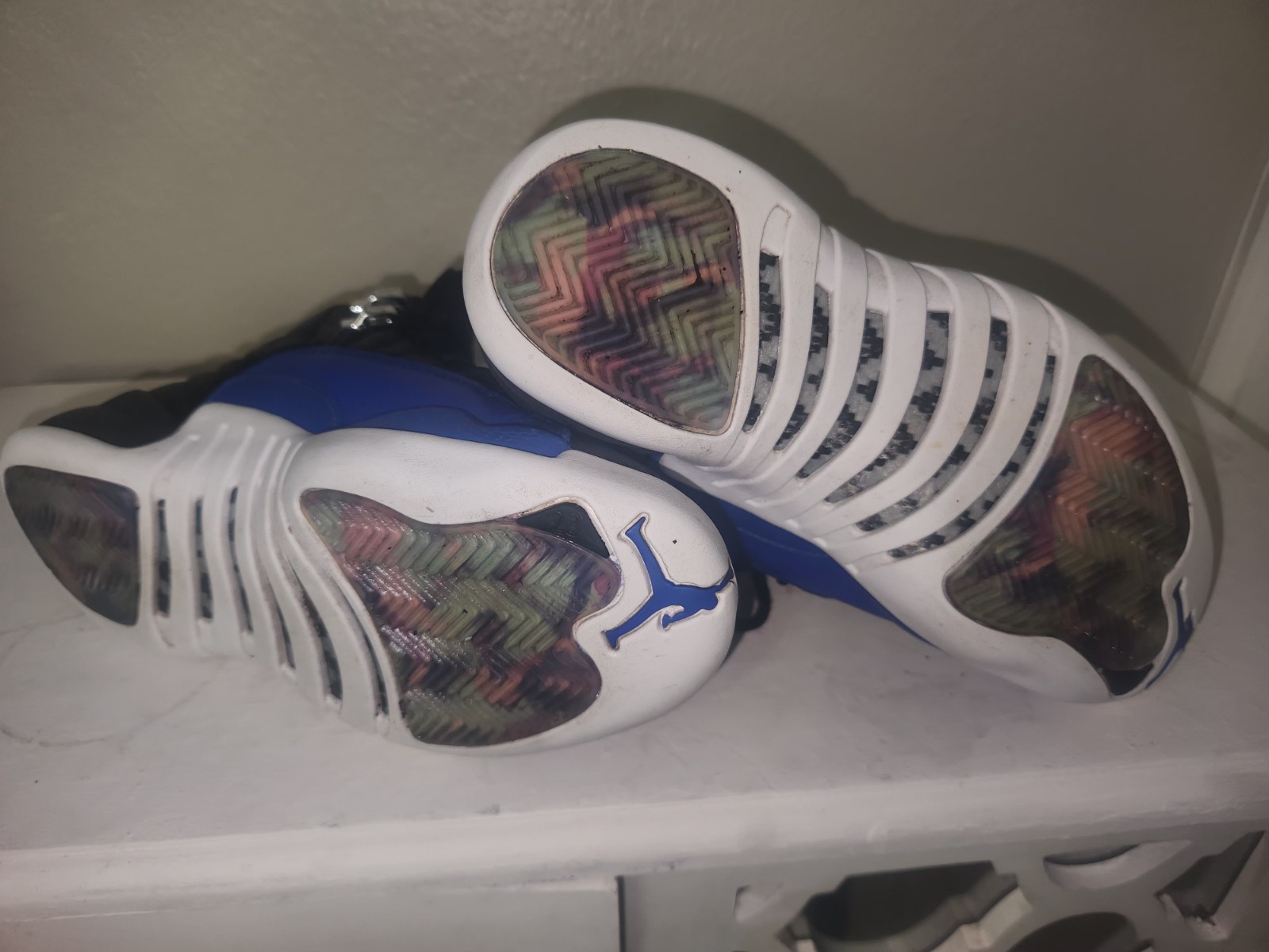 Air Jordan 12 Retro Women’s Size 6 Black/Hyper Royal AO6068 Fast Ship